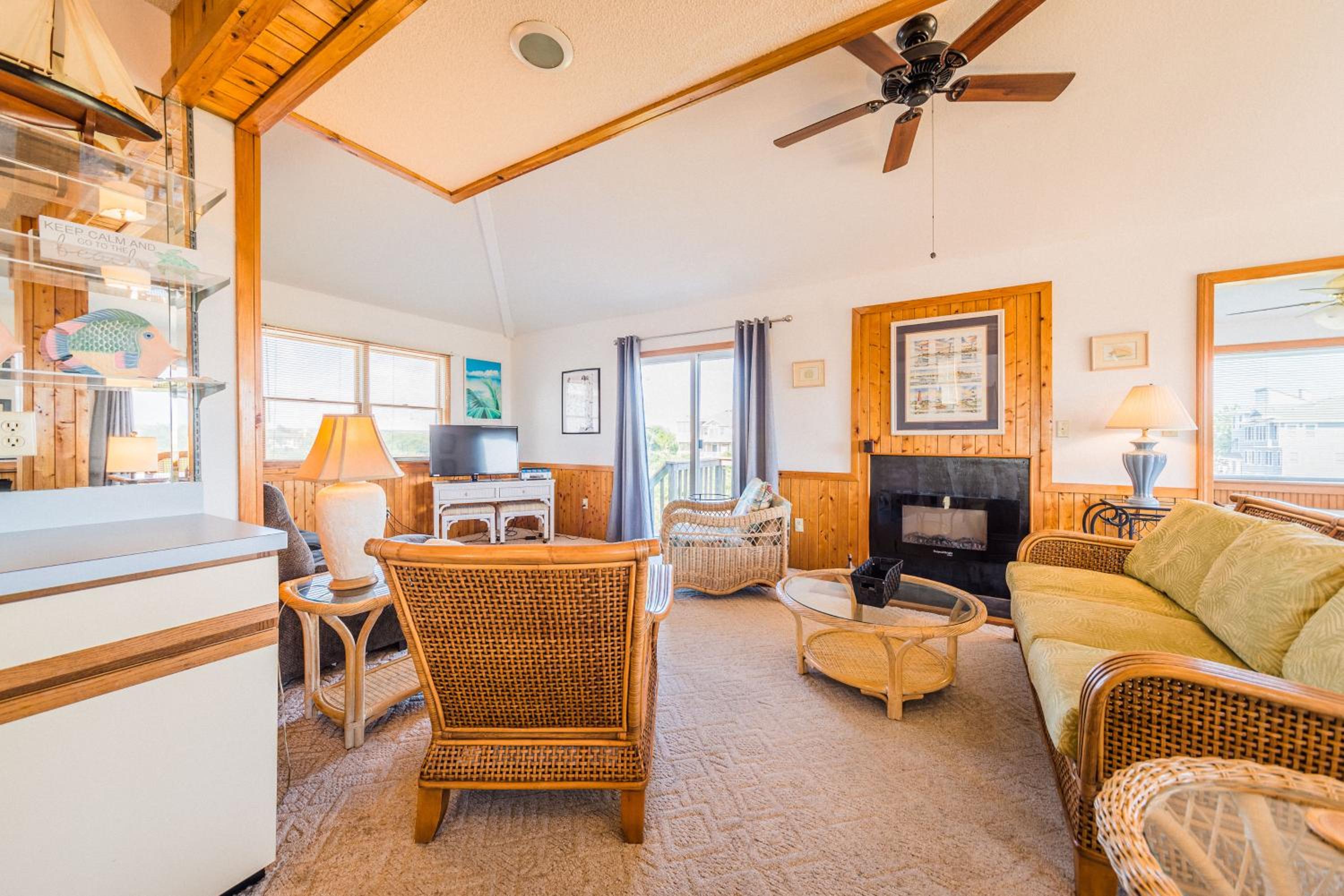 Adam's View - Corolla, Ocean Sands, 15 Yards to Beach, Ocean View, Community Pool, Tennis
