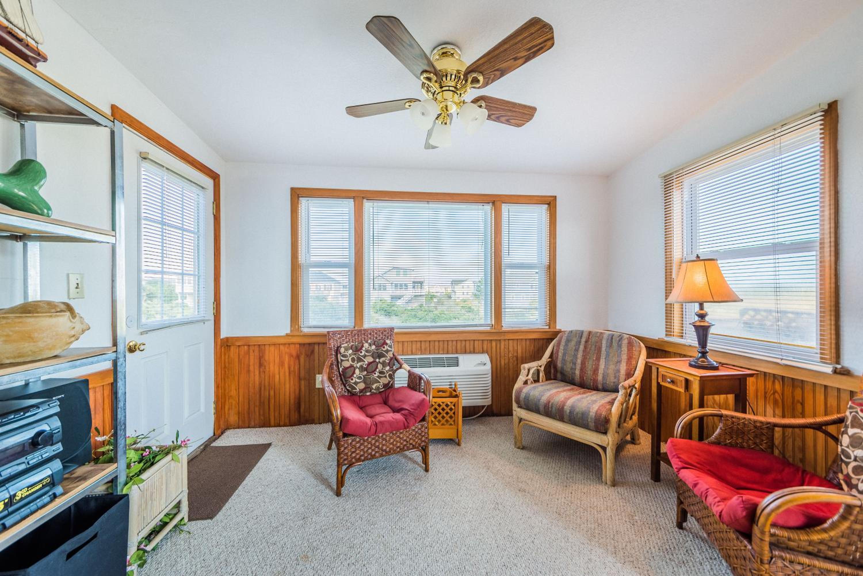 Adam's View - Corolla, Ocean Sands, 15 Yards to Beach, Ocean View, Community Pool, Tennis