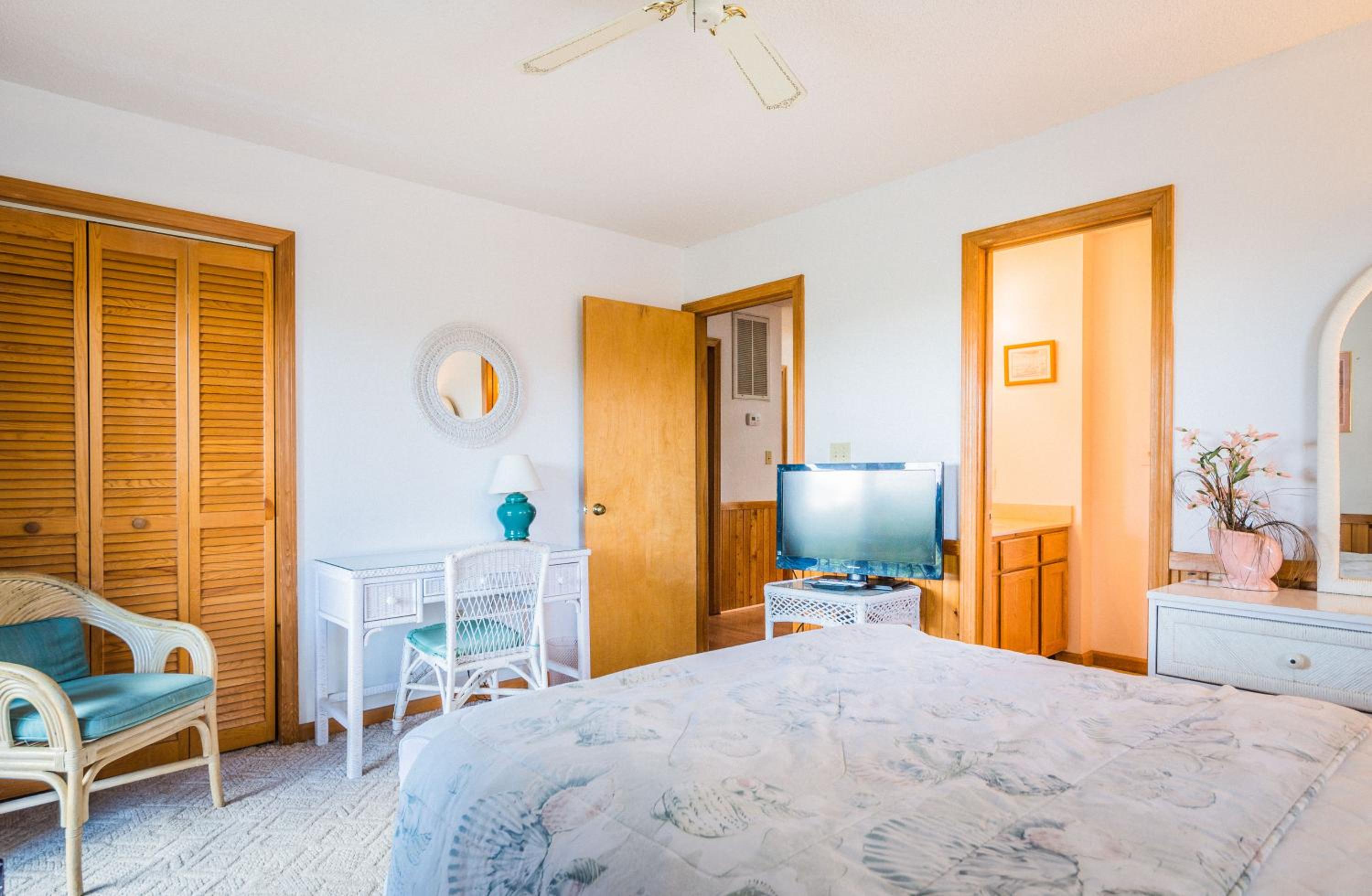 Adam's View - Corolla, Ocean Sands, 15 Yards to Beach, Ocean View, Community Pool, Tennis