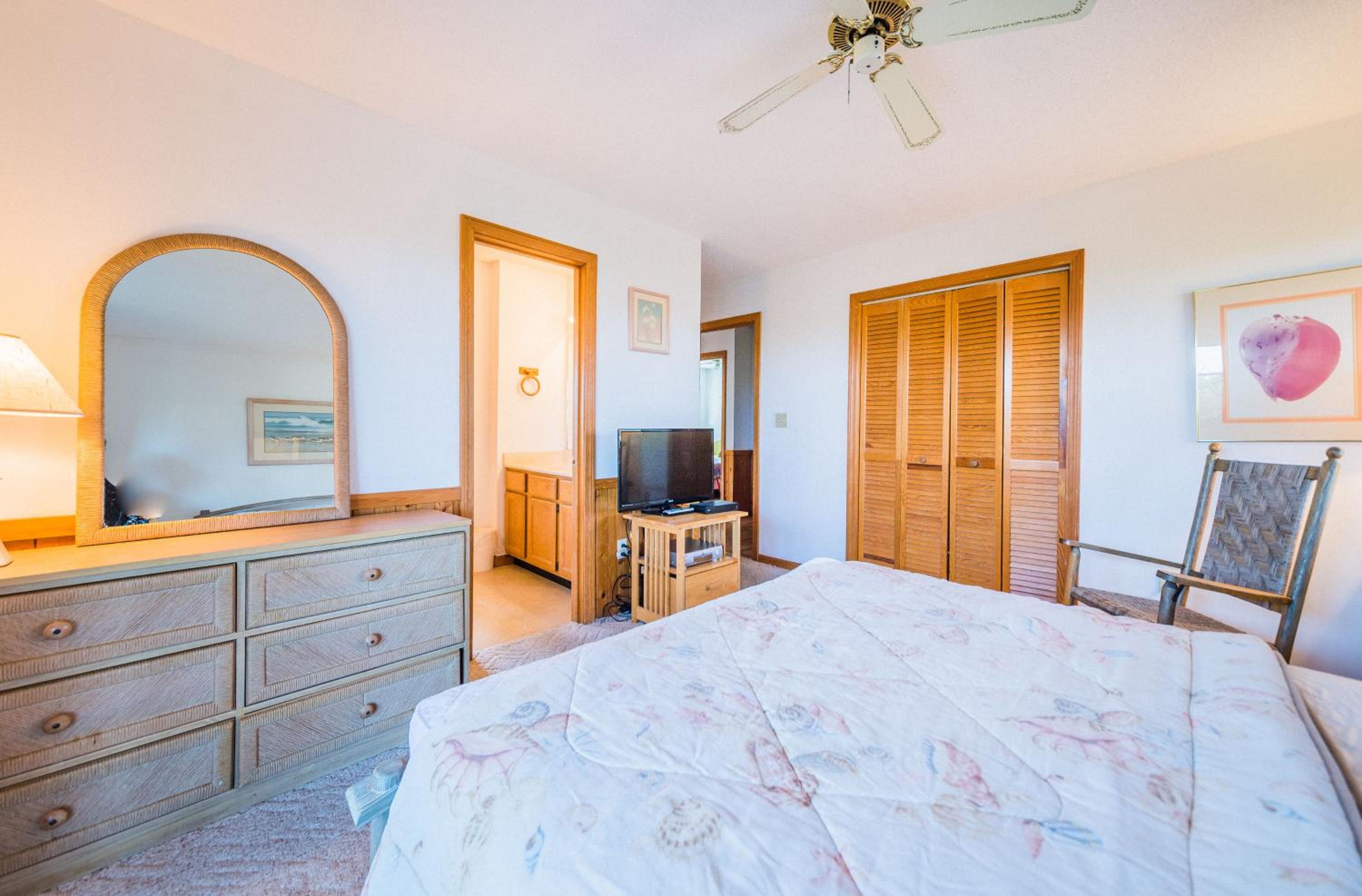 Adam's View - Corolla, Ocean Sands, 15 Yards to Beach, Ocean View, Community Pool, Tennis