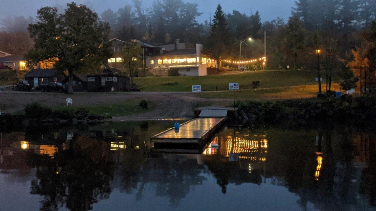 Valois Motel & Restaurant view 2