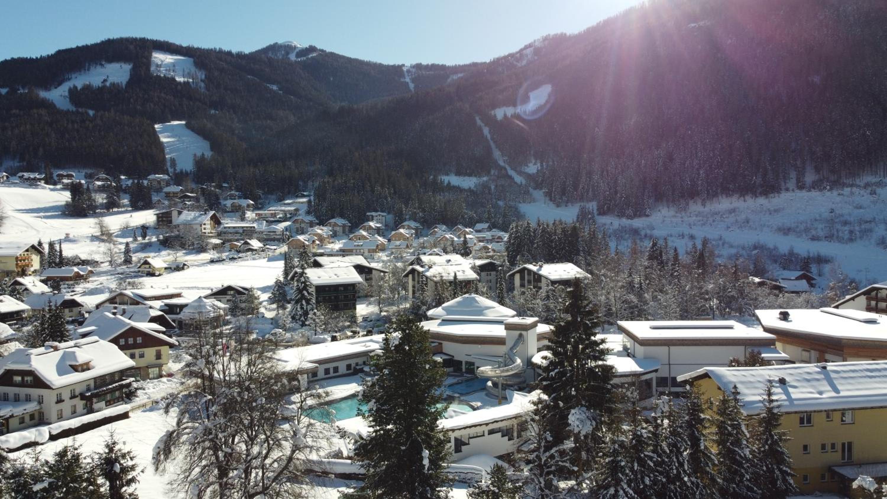 Gästehaus Schusser an der Therme, Frühstück, Doppelzimmer und Ferienwohnung