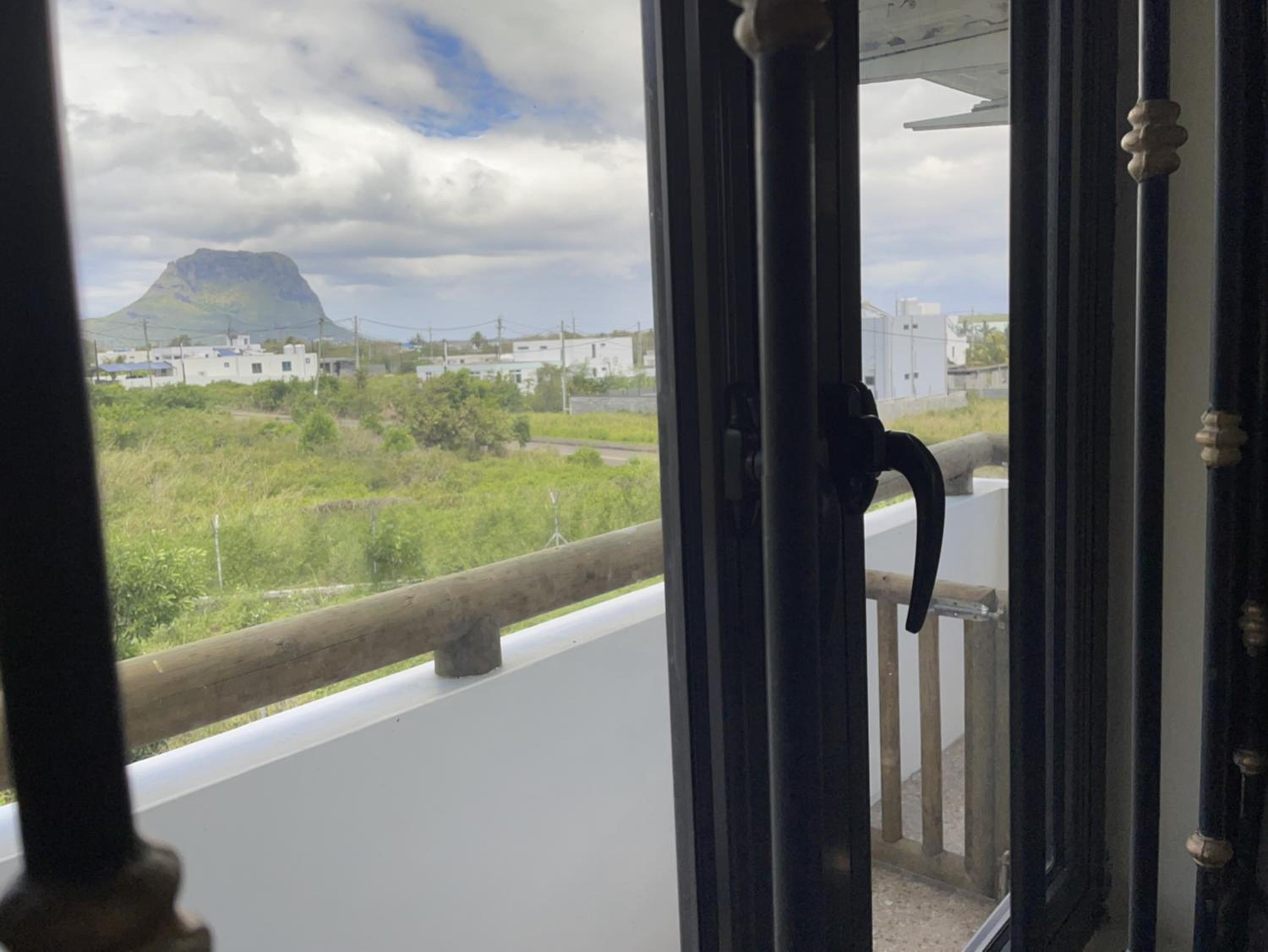 Tenexia - Morne Brabant Studio view 5