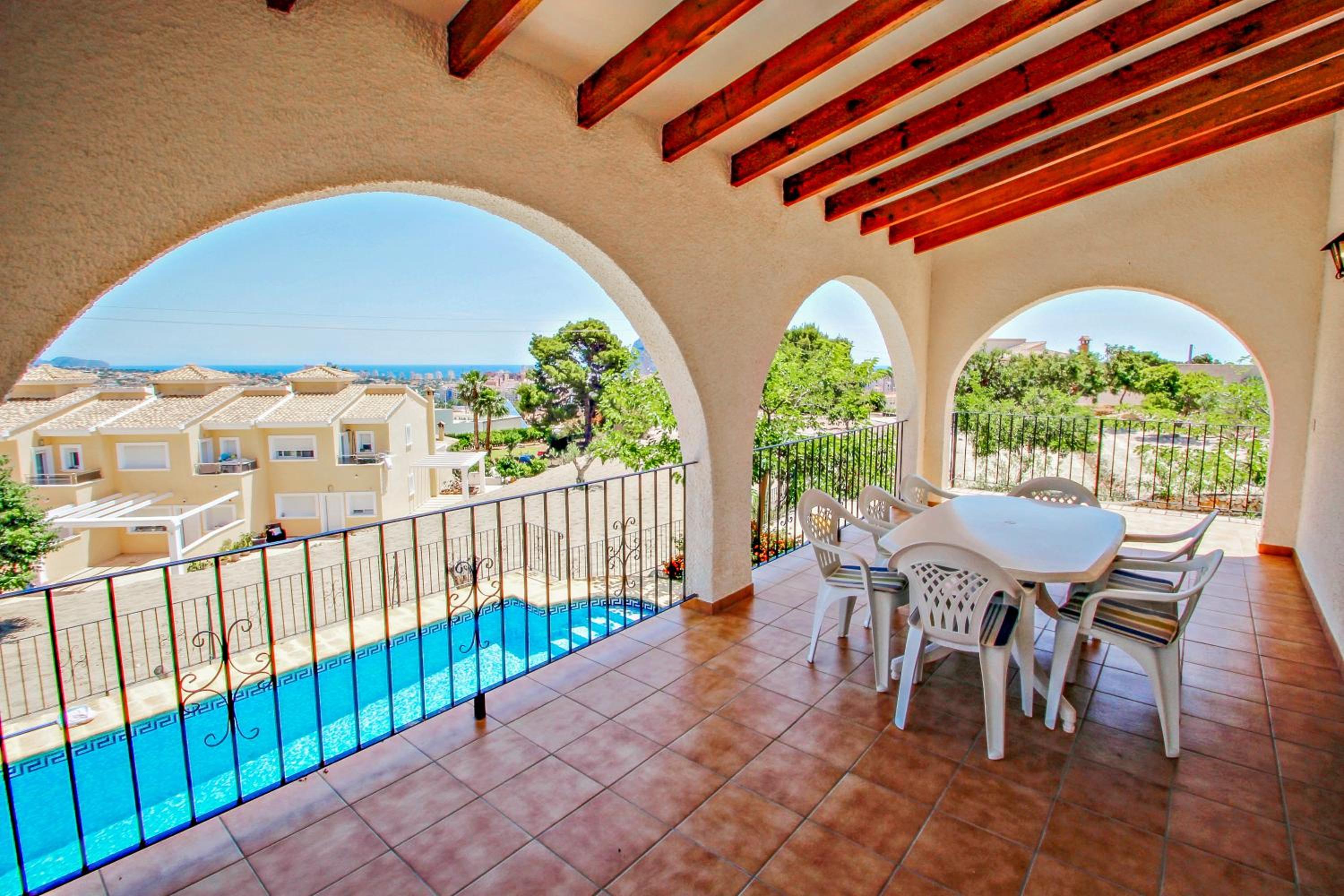 Laura-28A - traditionally furnished detached villa with peaceful surroundings in Calpe view 3
