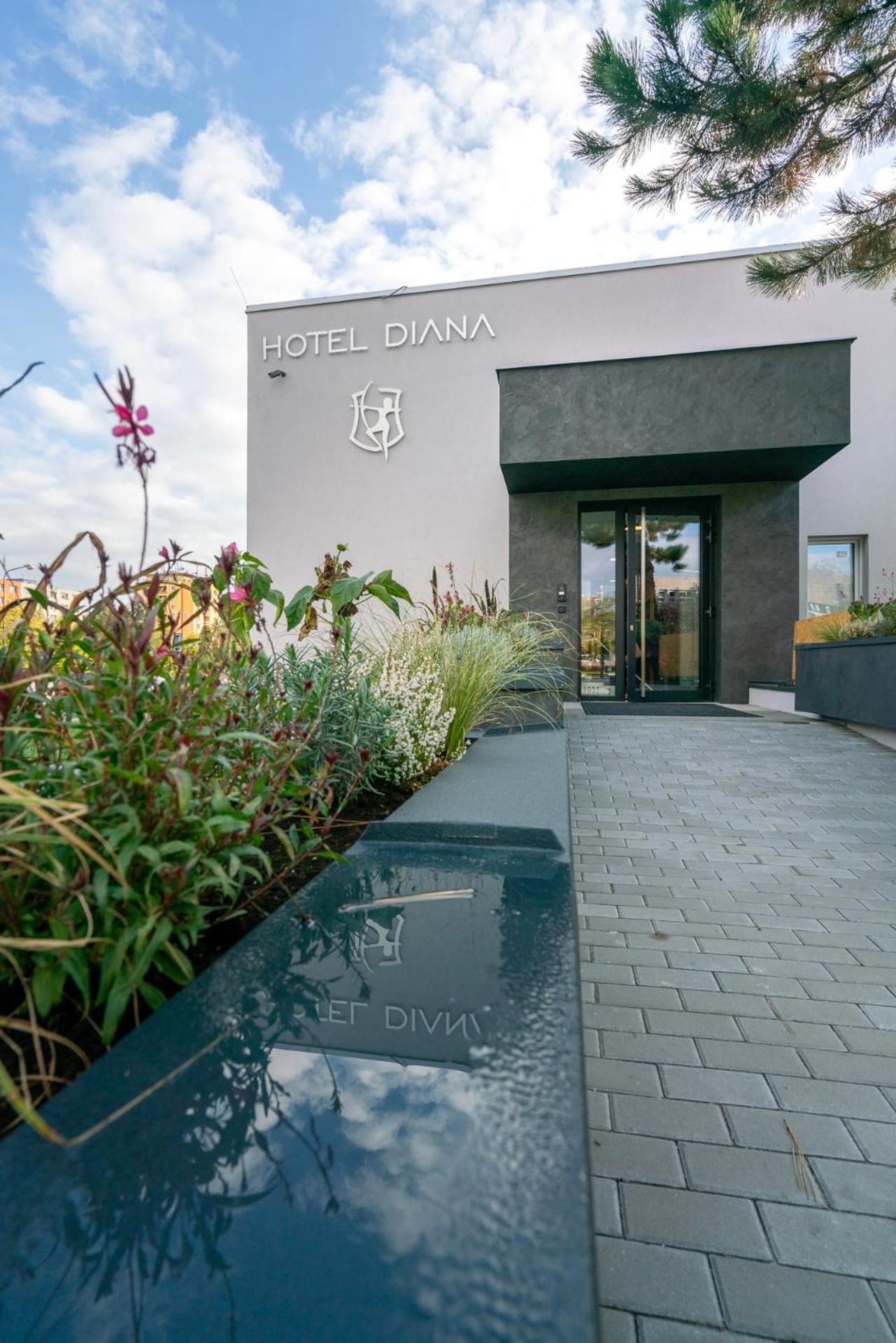 Hotel Diana - Image 1