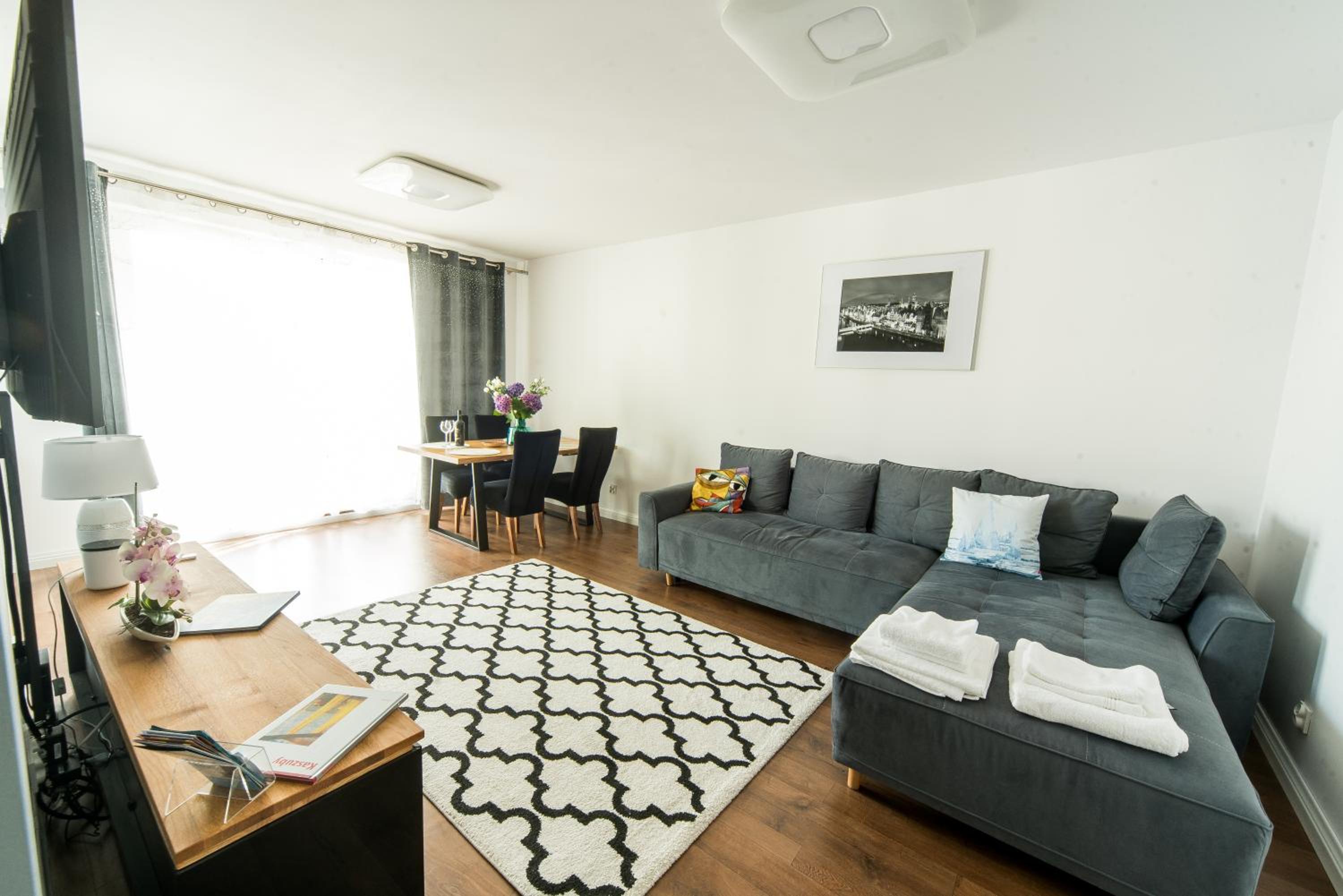 Gdansk Marina 102 - Old Town Apartment [55m2] view 2