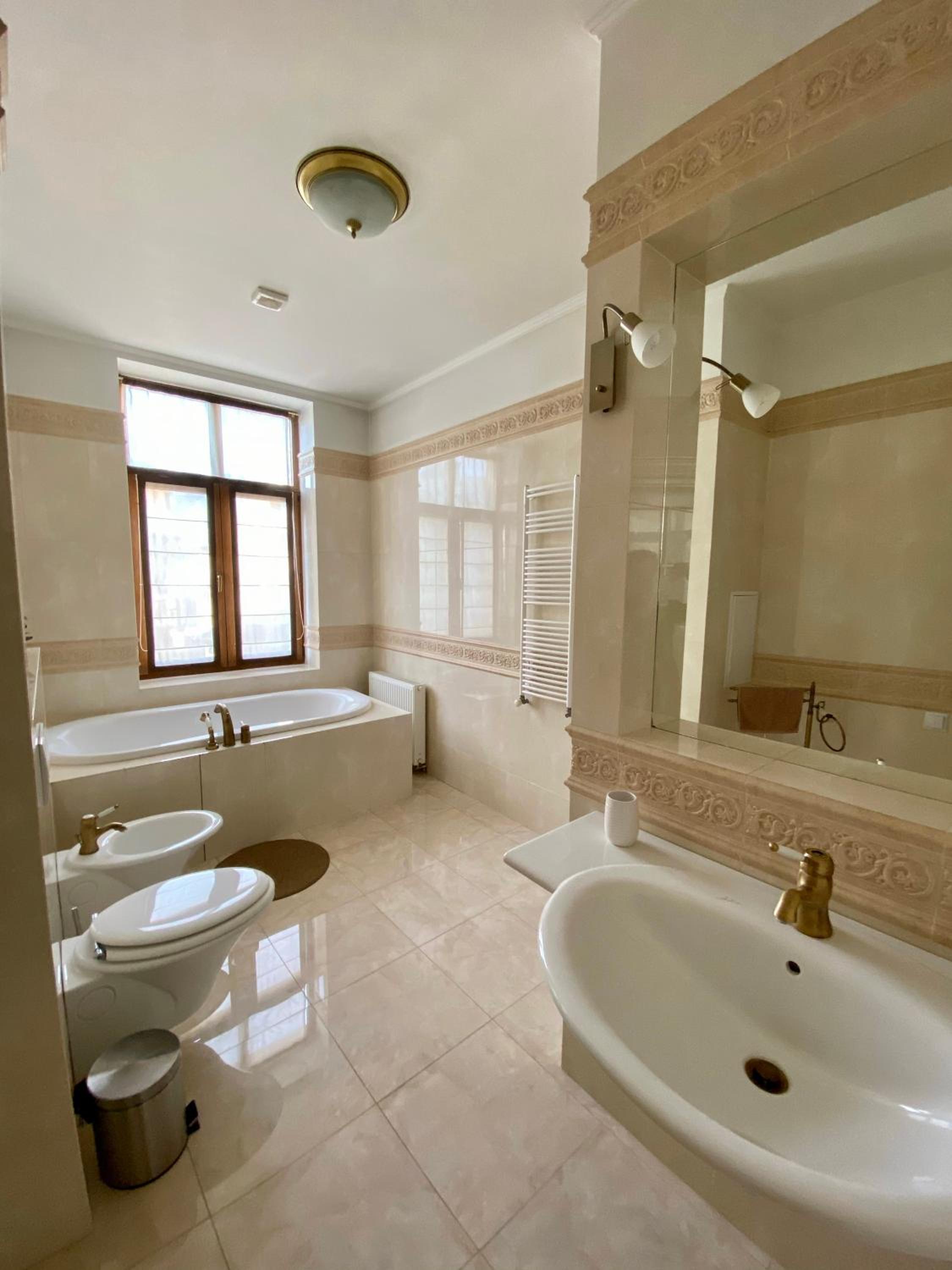 Royal Apartment