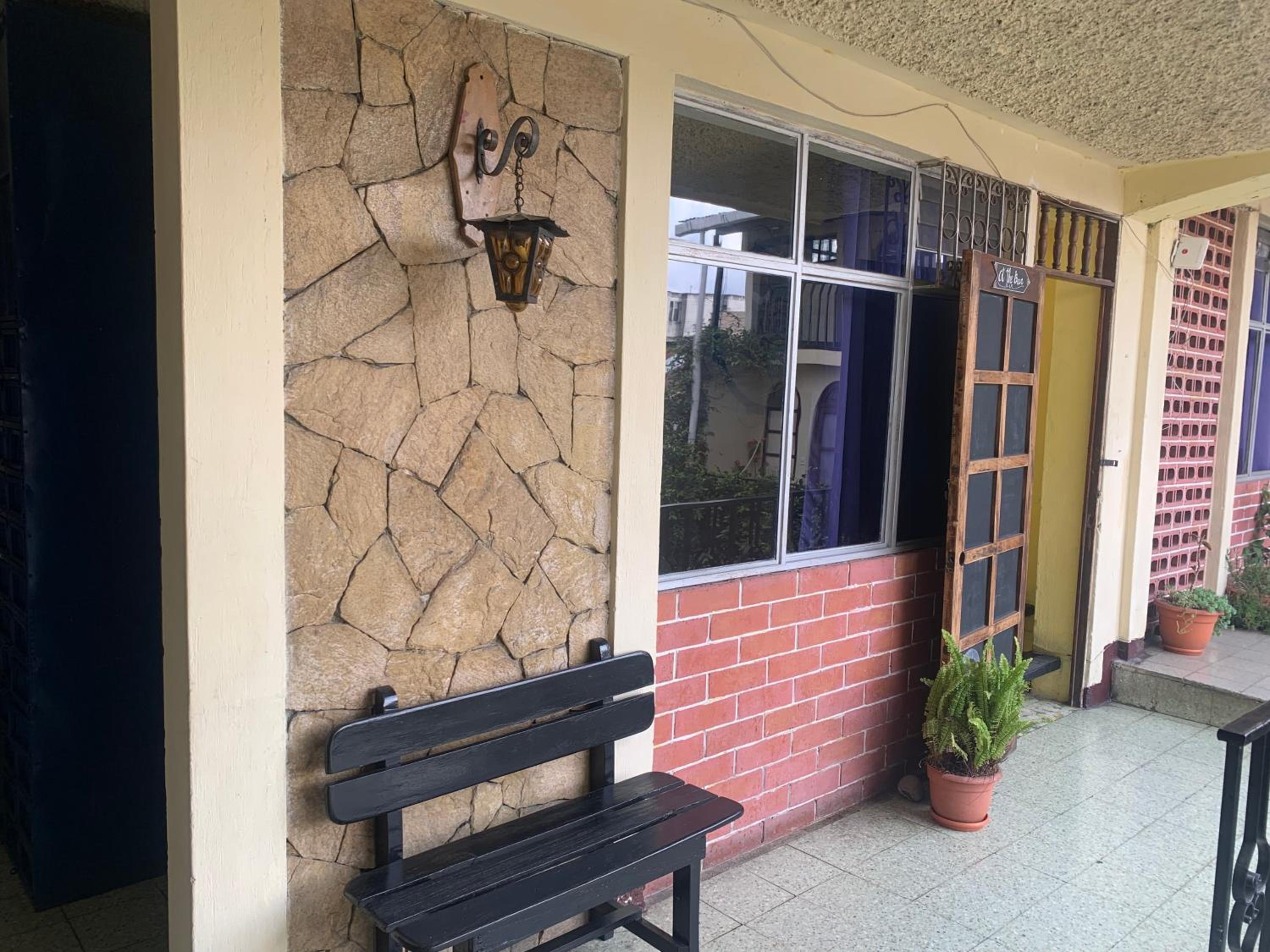Kasa Kiwi Hostel & Travel Agency