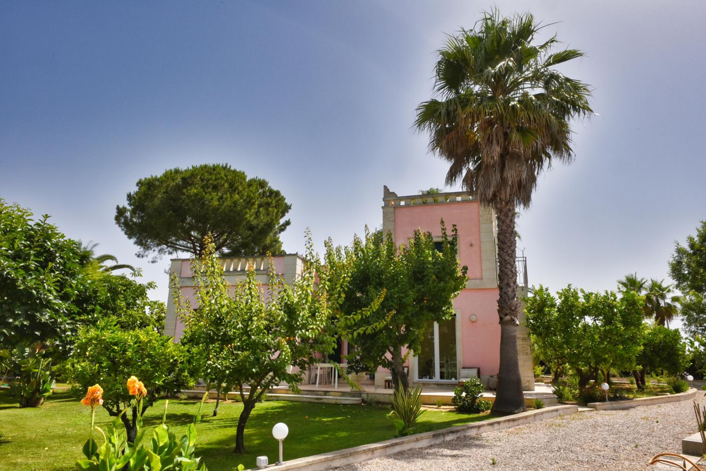 Villa Sirgole Rosa with Pool, Galatina view 2