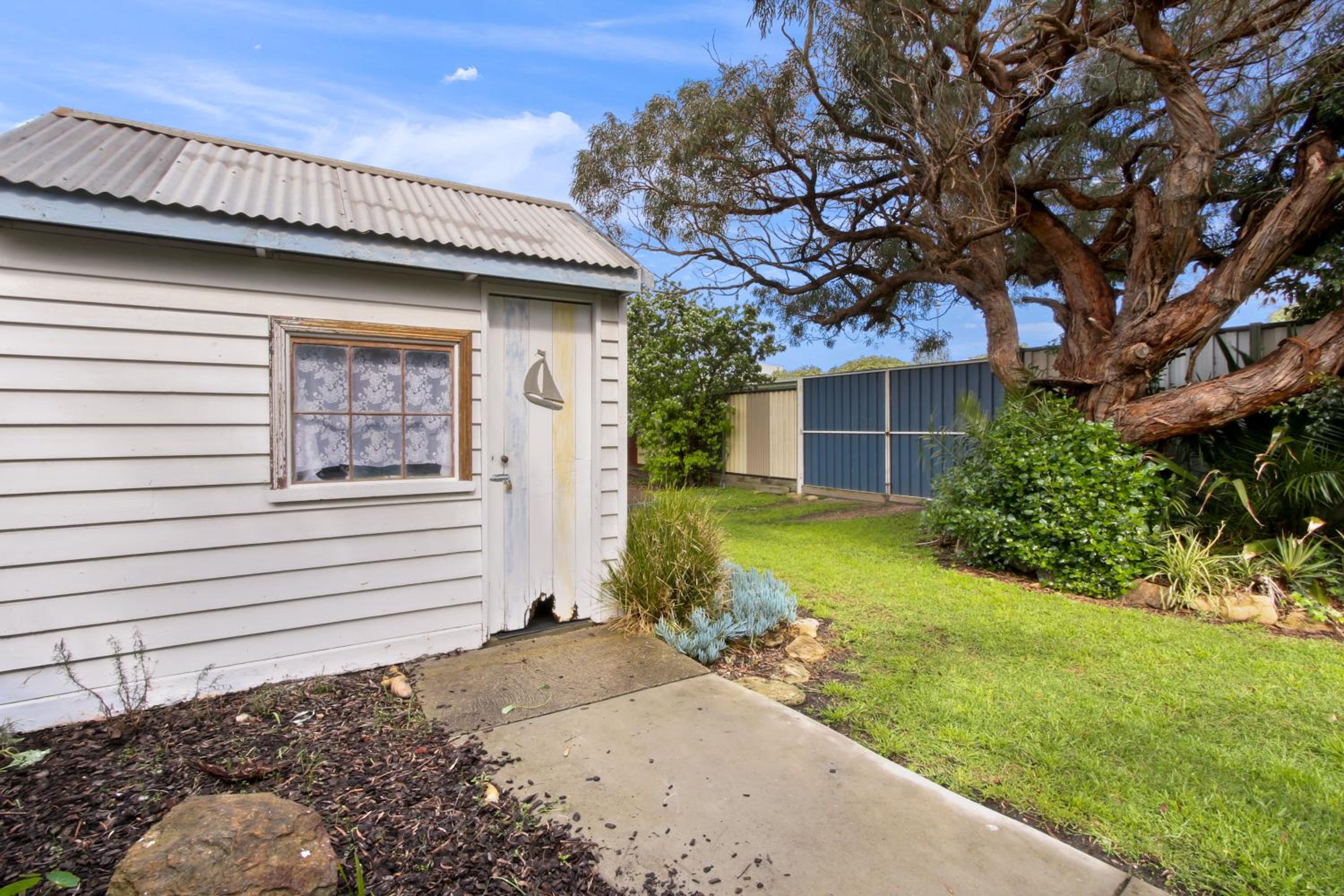 26 Church - Charming Cottage in Lakes Entrance