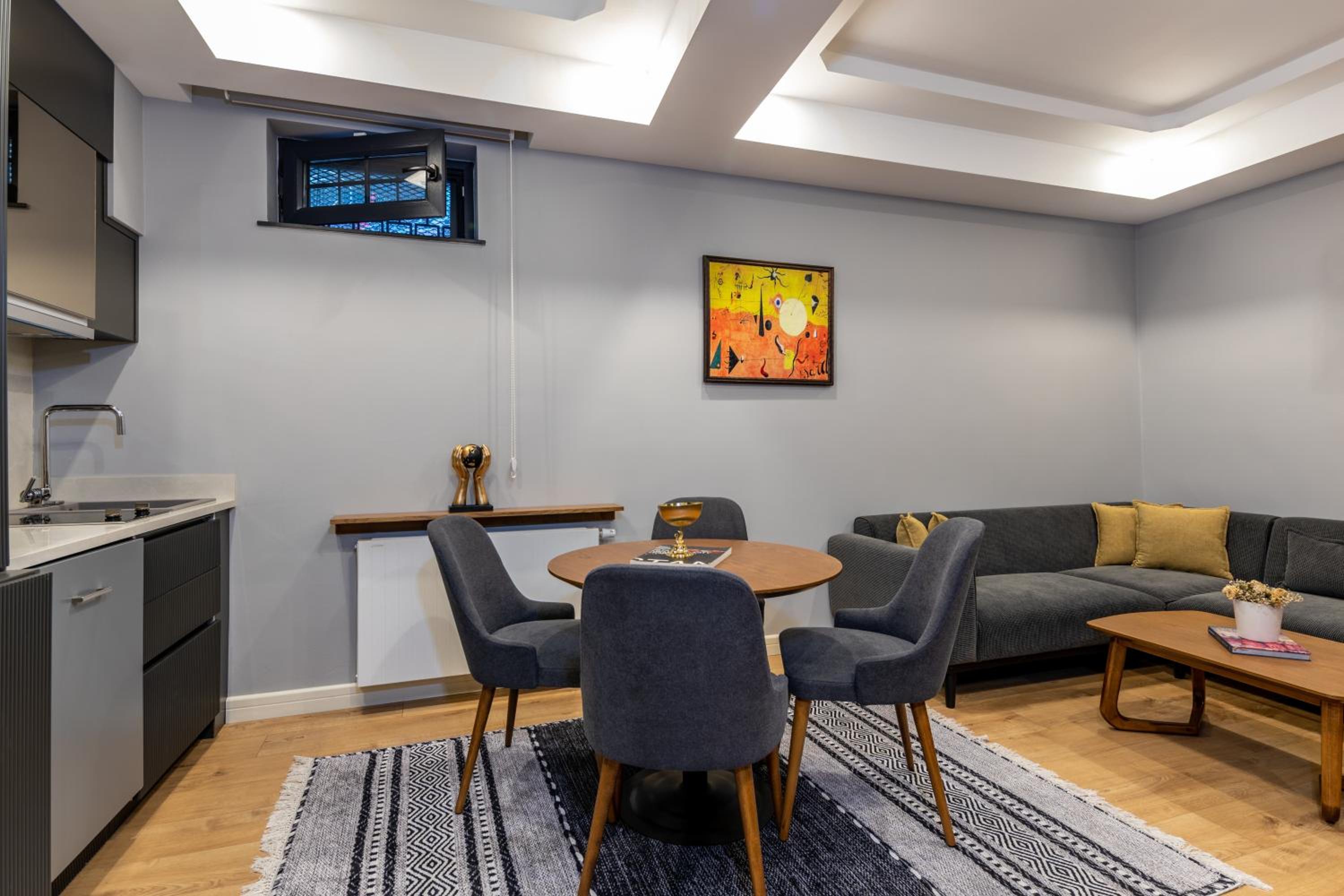 SALA SUITLER - Image 12