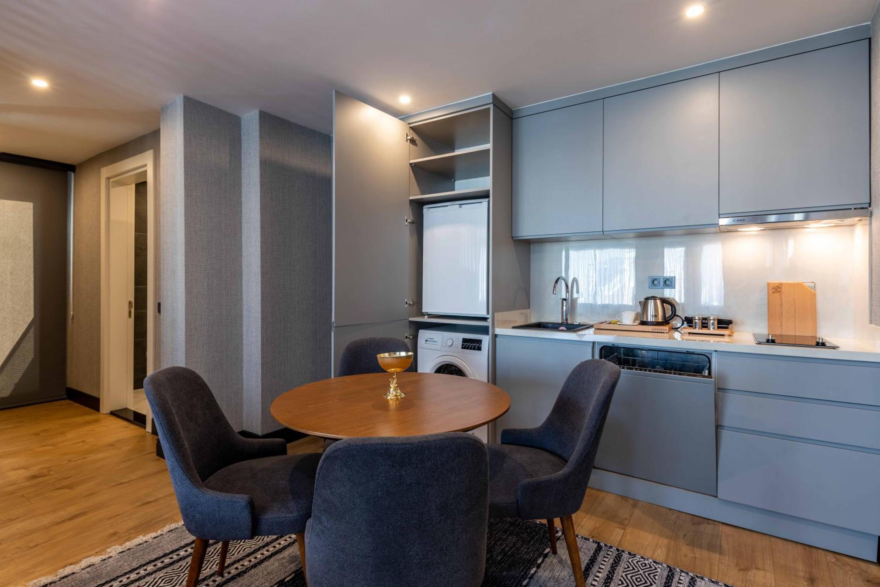 SALA SUITLER - Image 18