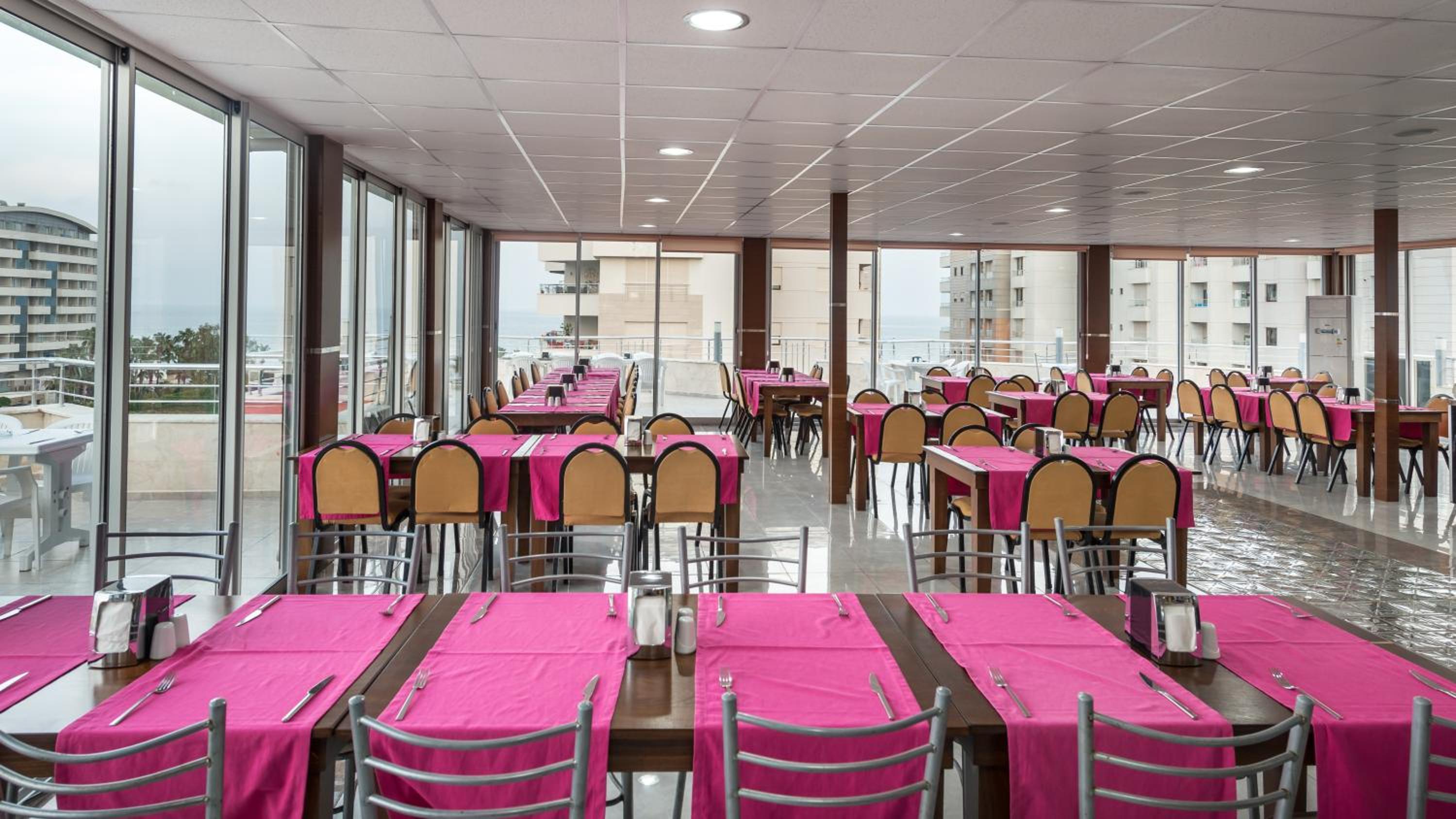 Zel Hotel - Image 16