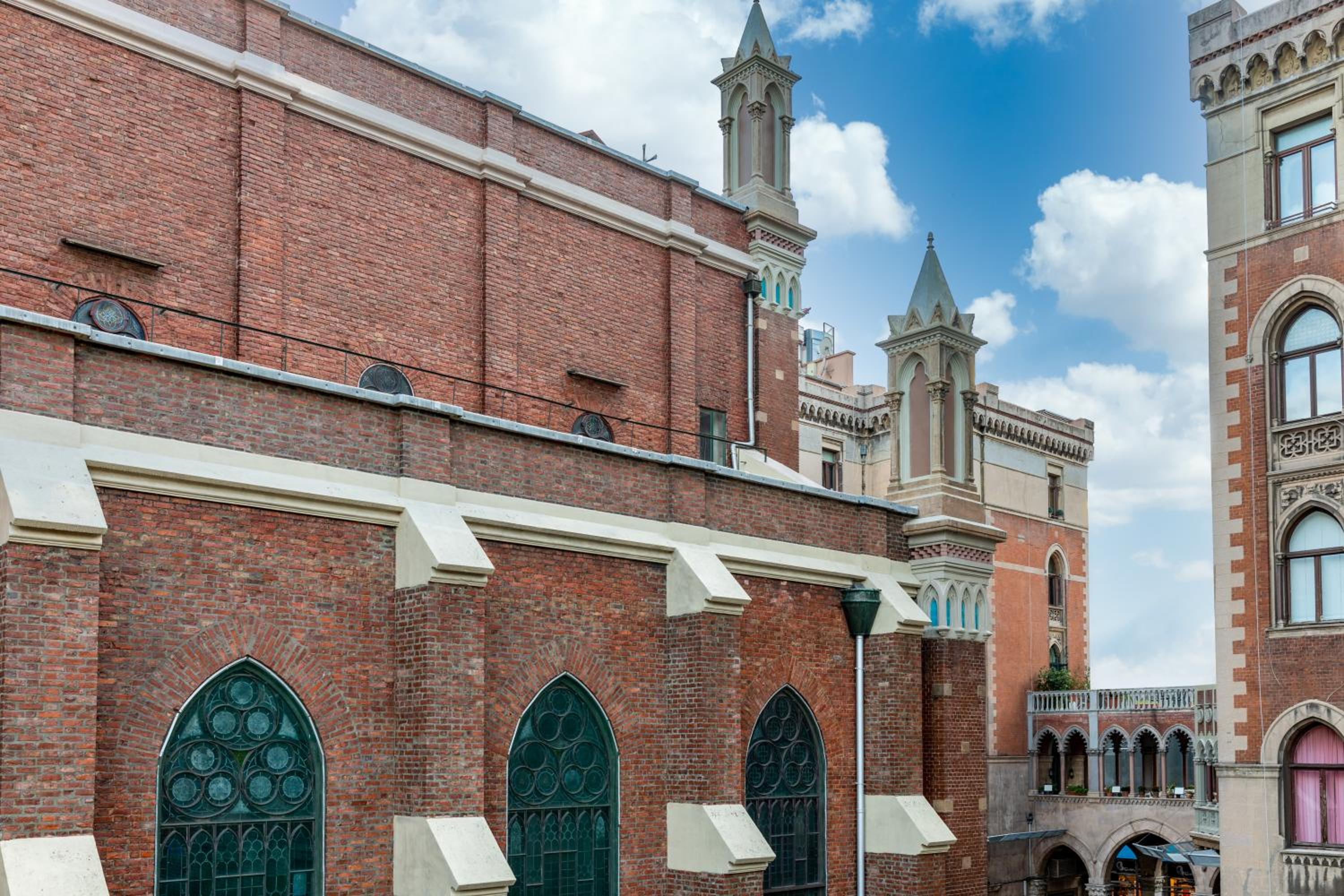 SALA SUITLER - Image 40