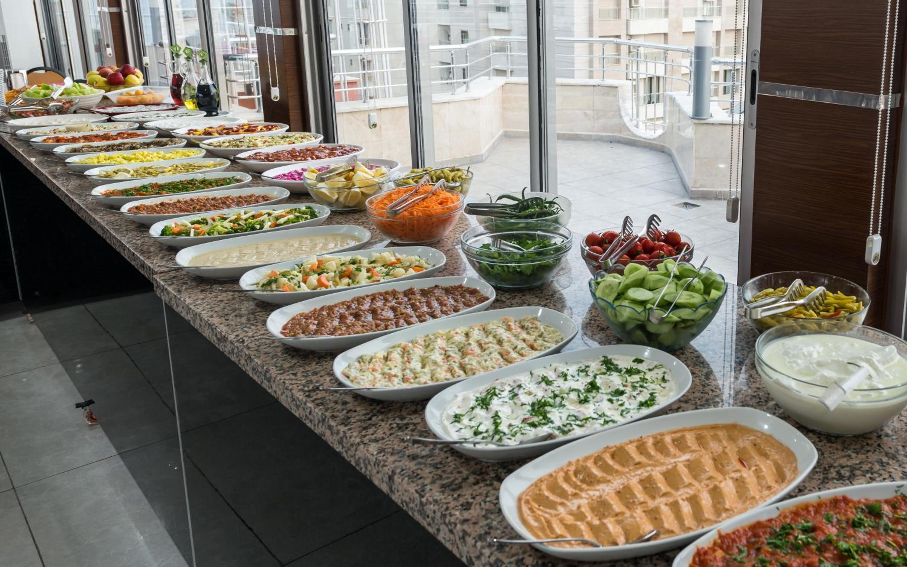 Zel Hotel - Image 12