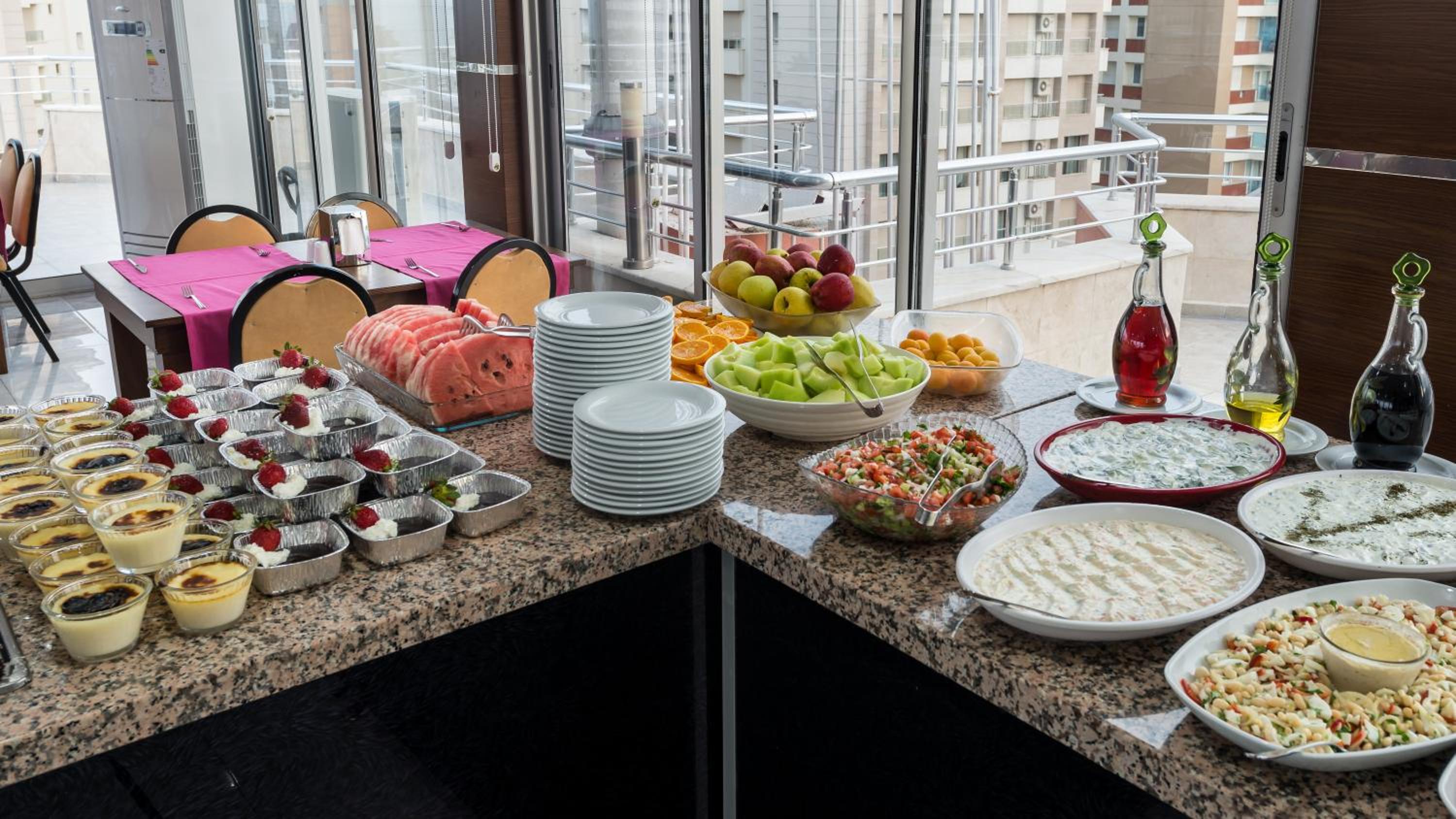 Zel Hotel - Image 13