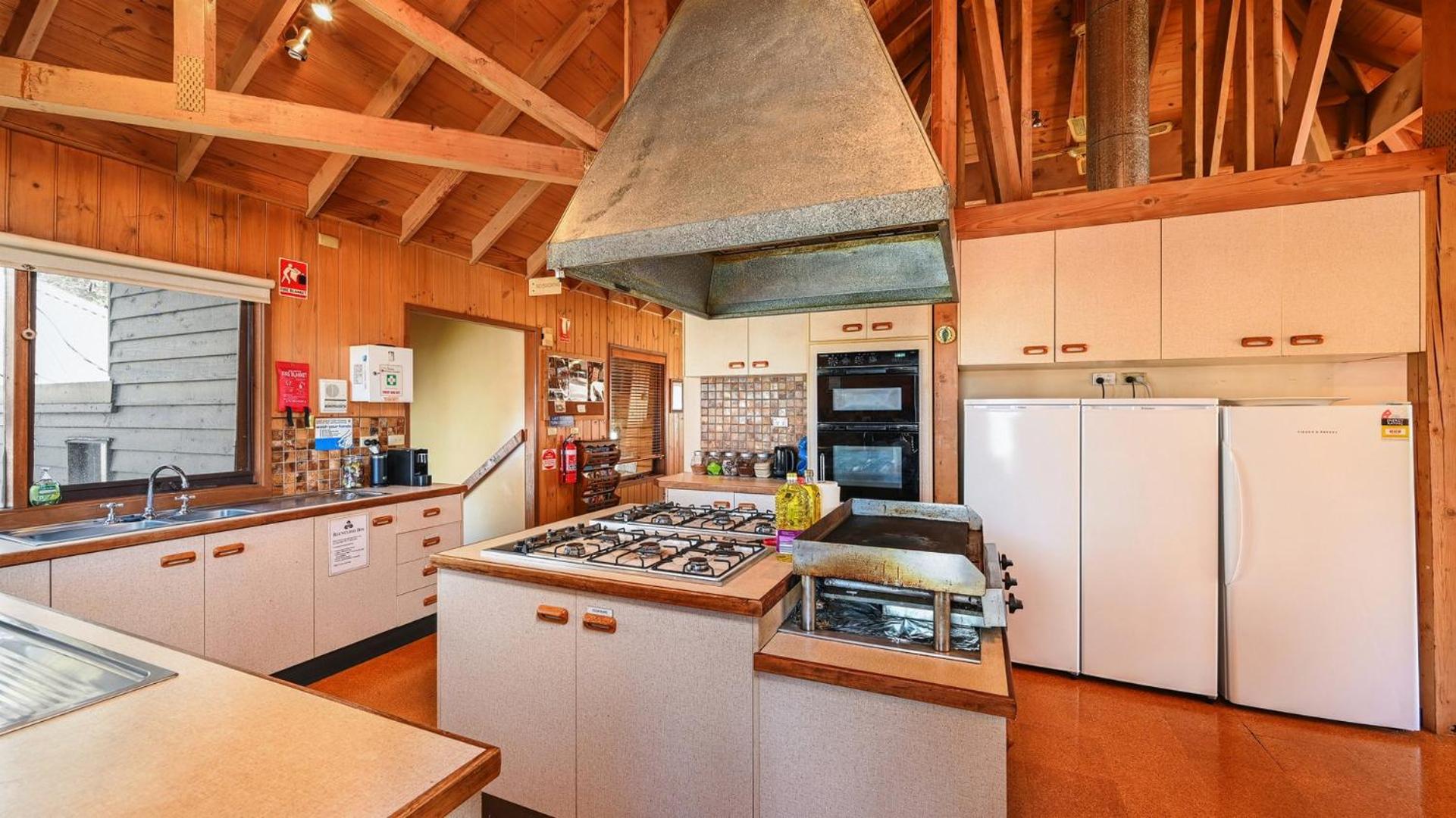 Currawong Lodge