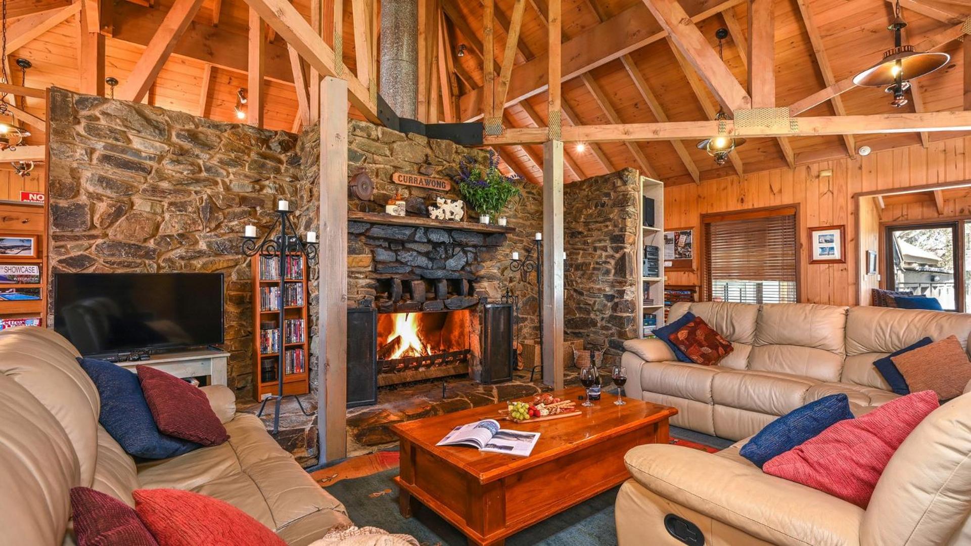 Currawong Lodge