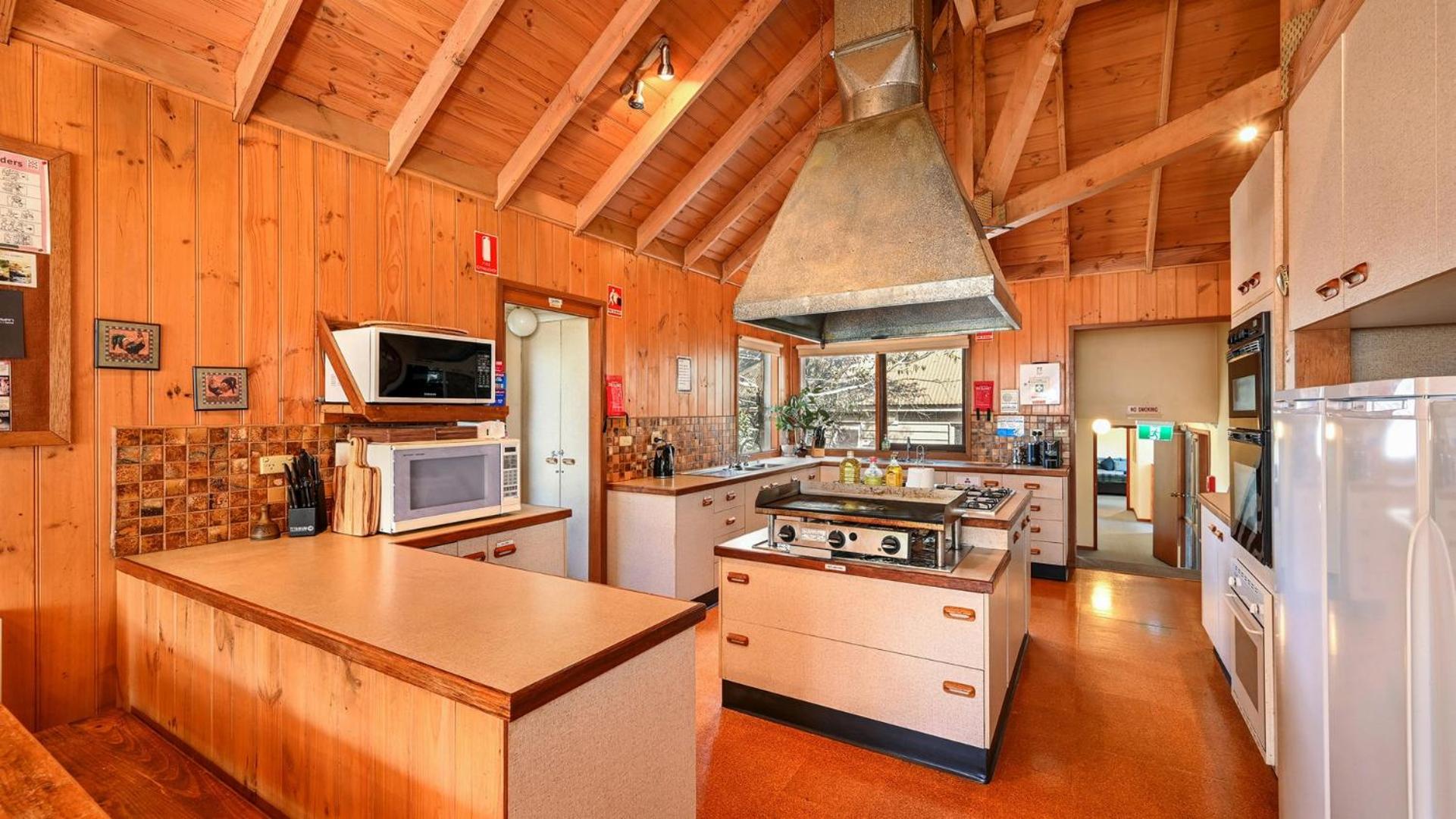 Currawong Lodge