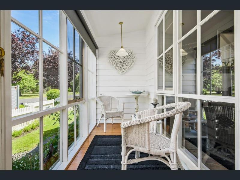 Creek Cottage Bed and Breakfast Traralgon