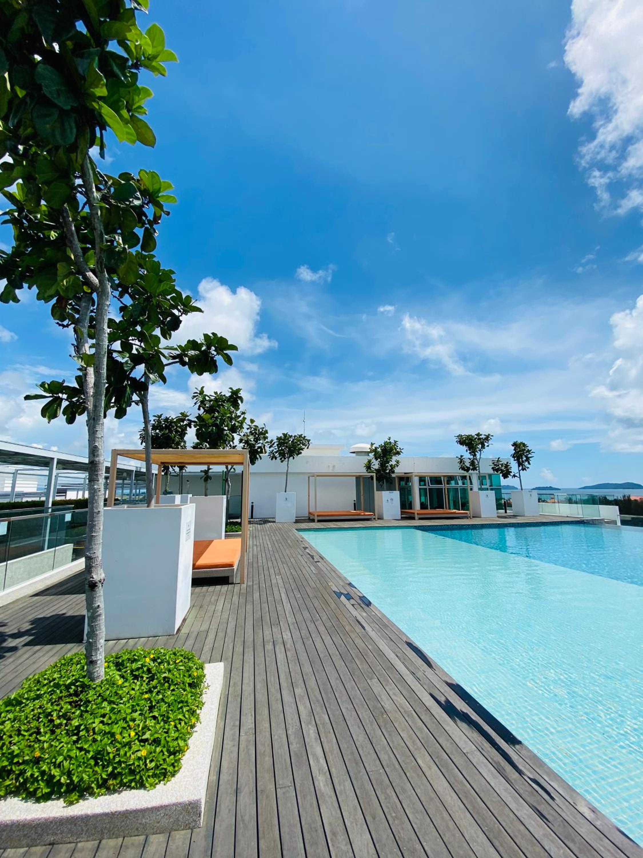JY Vacation Home New & Modern Suite Infinity pool-Sutera Avenue photo 4