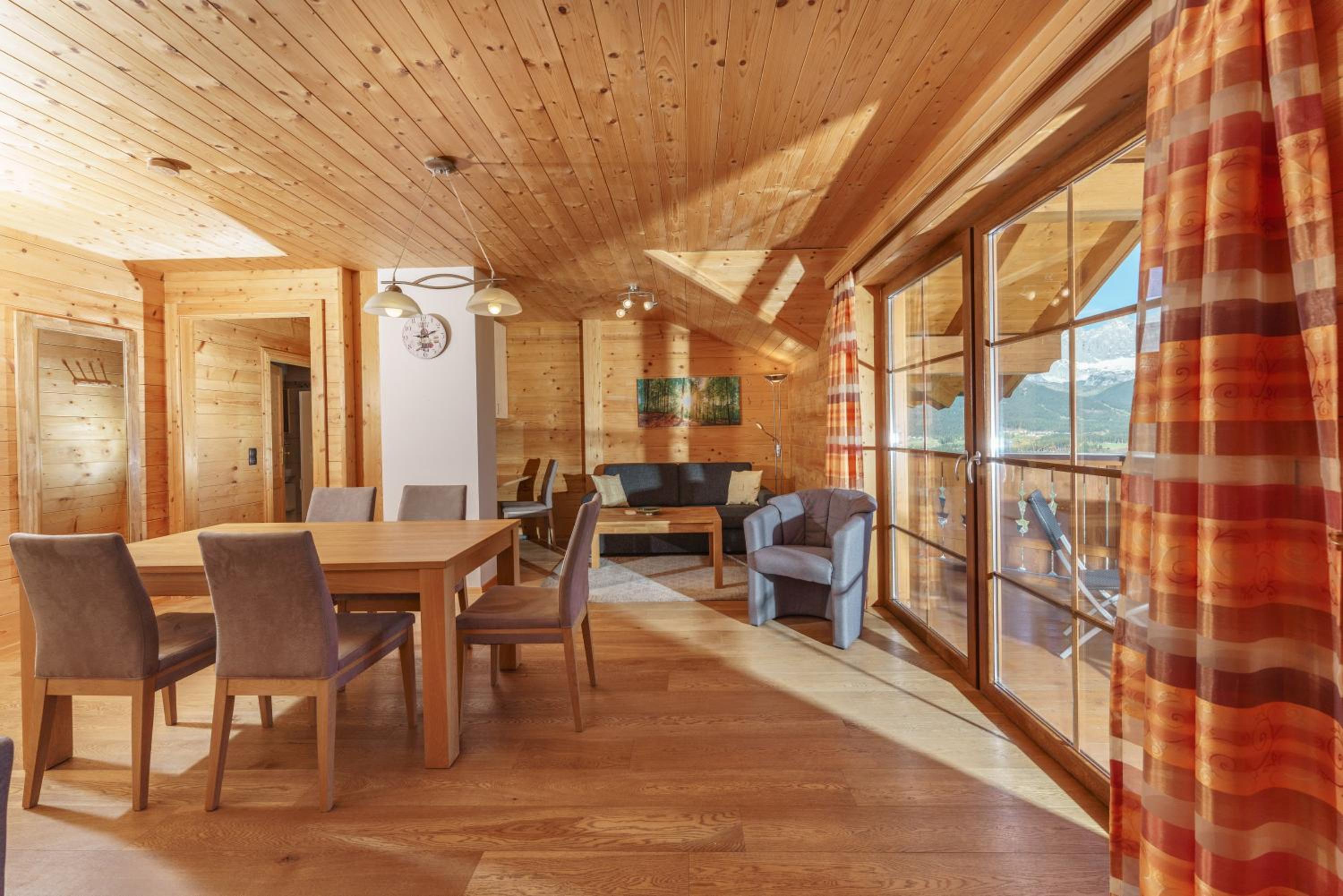 Ski In- Ski Out - Haus Stocker - direkt an der Skipiste by Schladmingurlaub