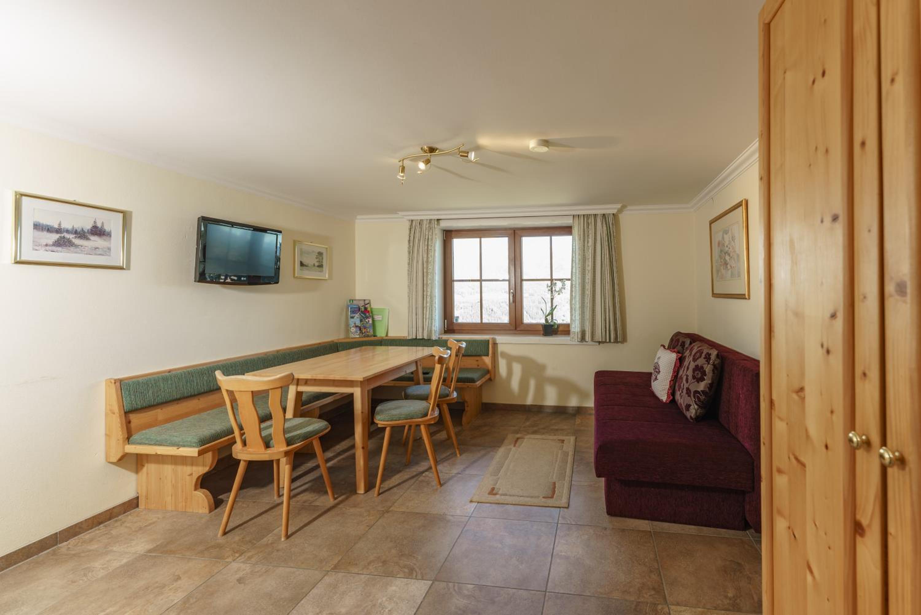 Ski In- Ski Out - Haus Stocker - direkt an der Skipiste by Schladmingurlaub