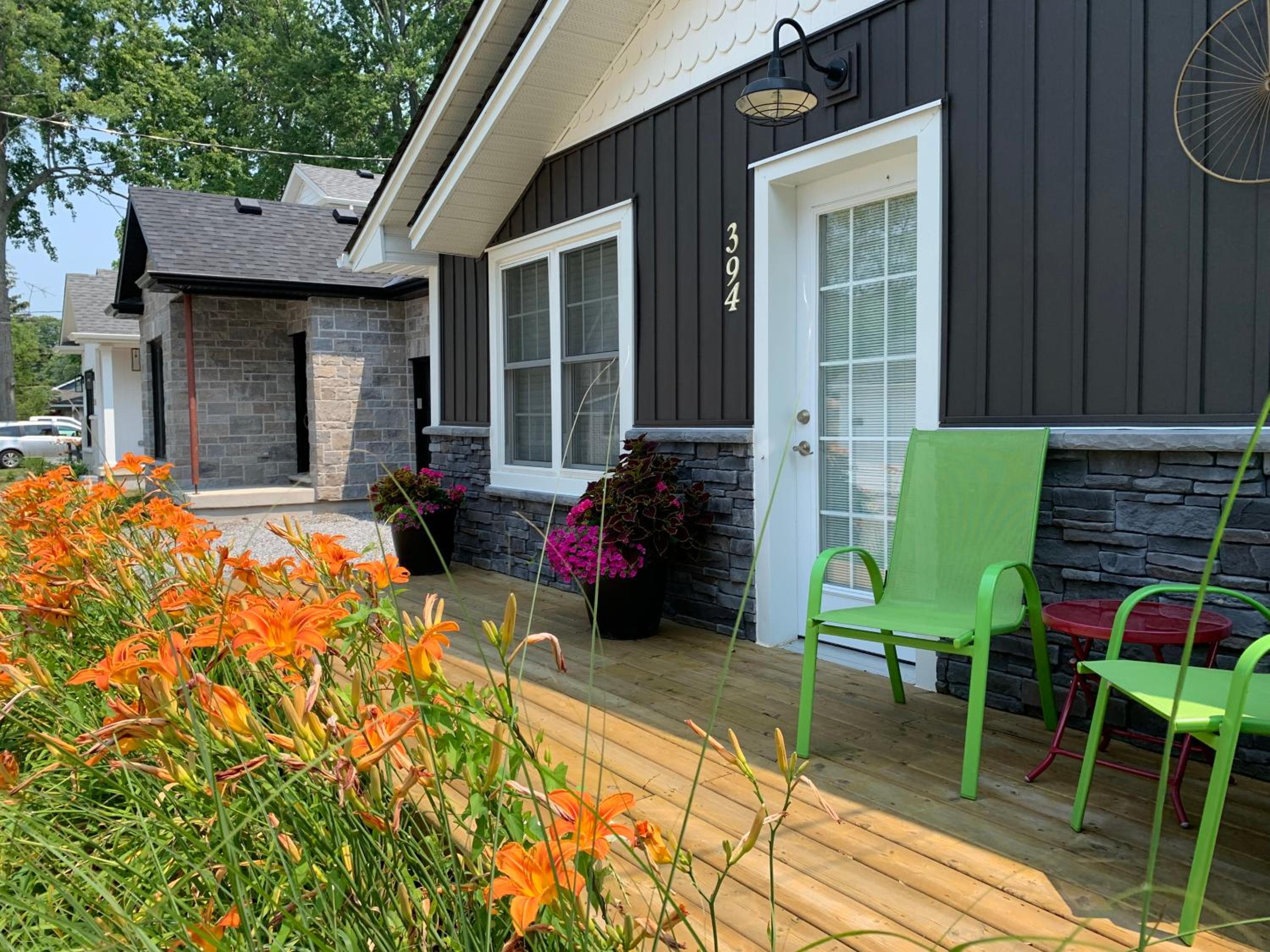 Sandy Cove Cottage