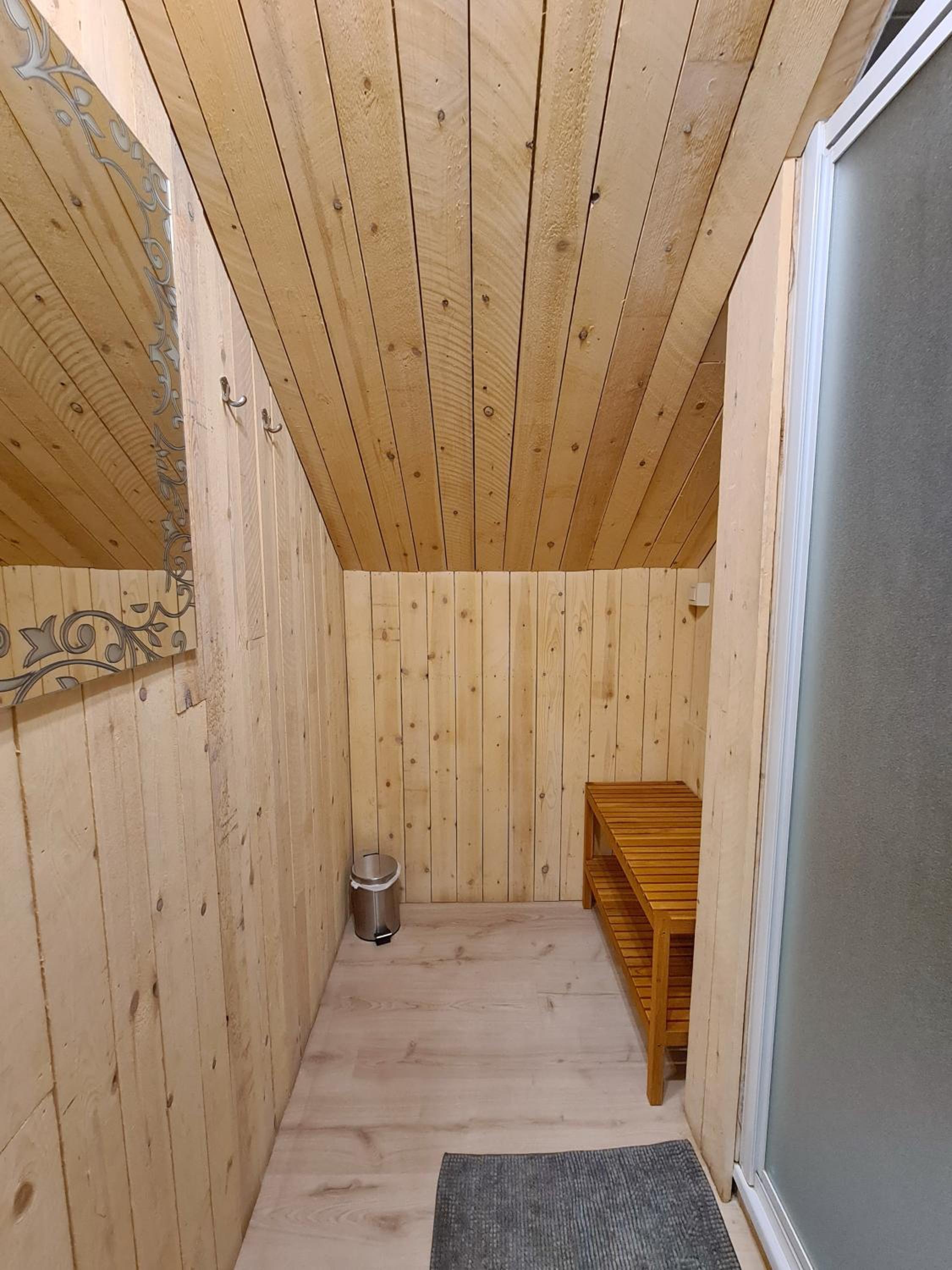 Chalet Cato