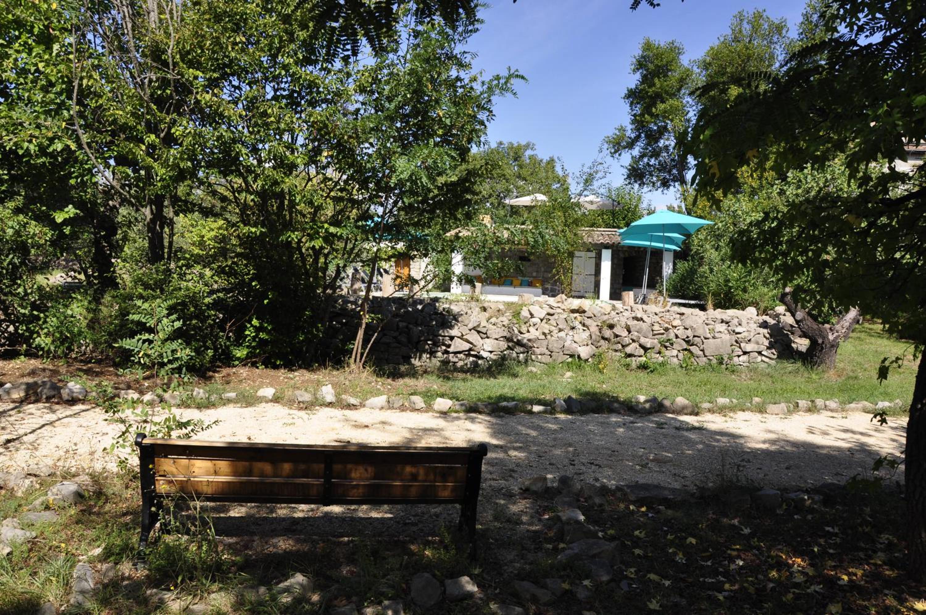 Photo 48