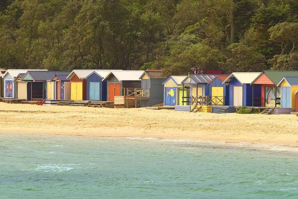 Beachside Rosebud Retreat with Wheelchair access