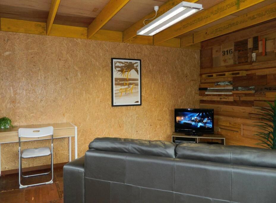 Beachside Rosebud Retreat with Wheelchair access