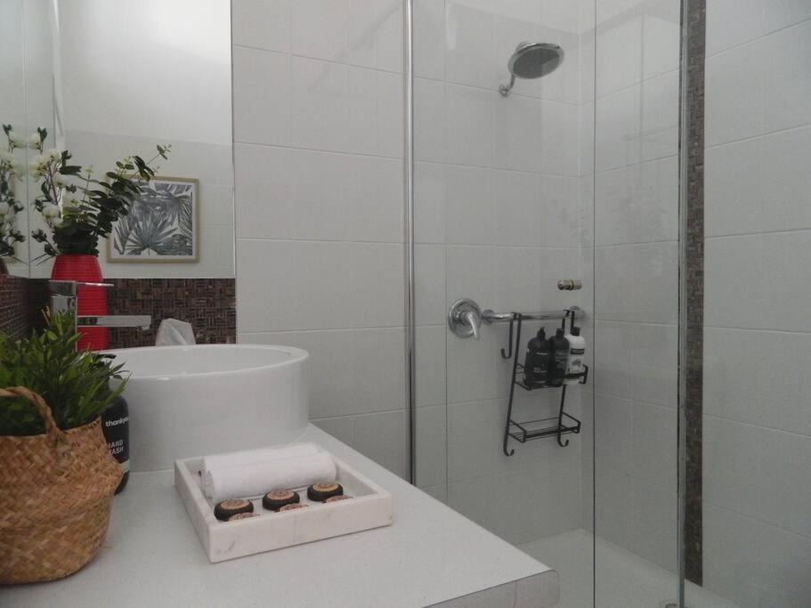 Beachside Rosebud Retreat with Wheelchair access