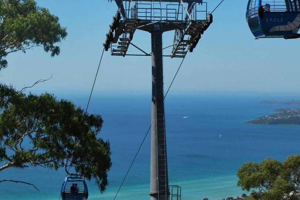 Beachside Rosebud Retreat with Wheelchair access
