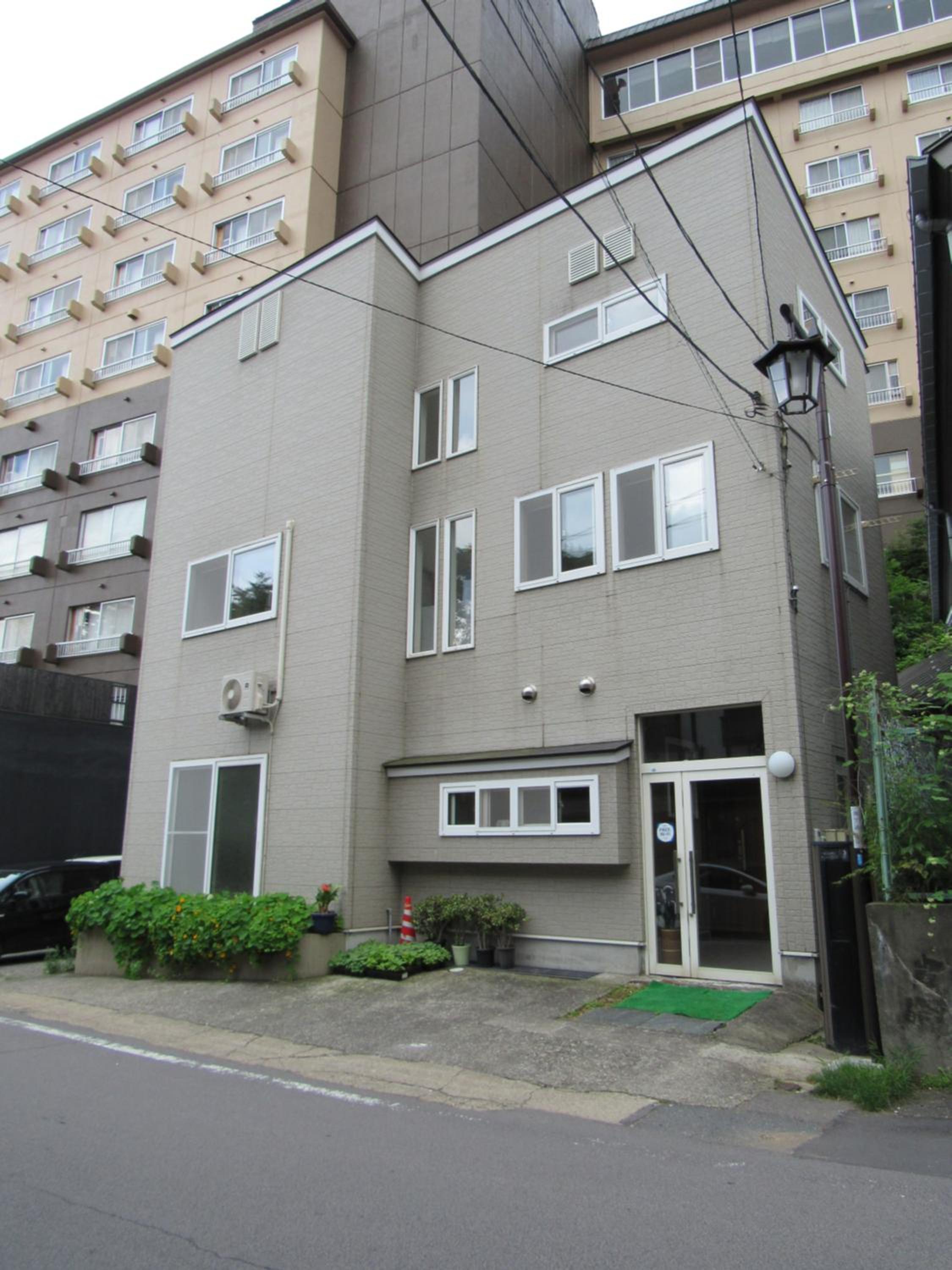 Photo 11