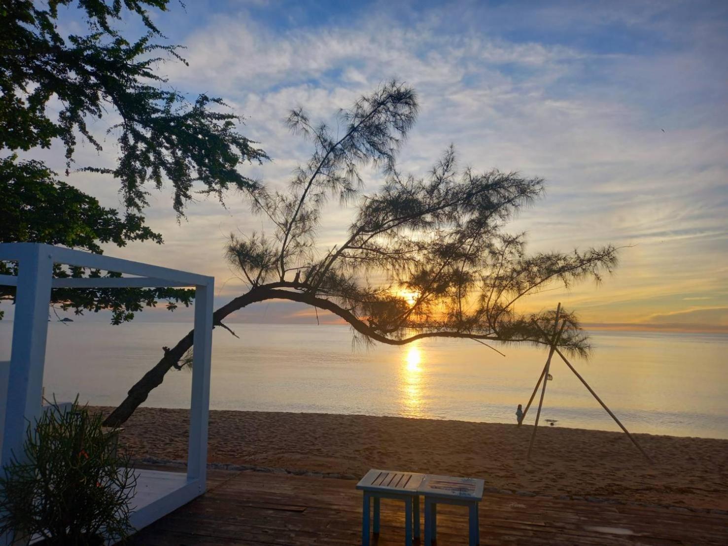Sanae Beach Hua Hin