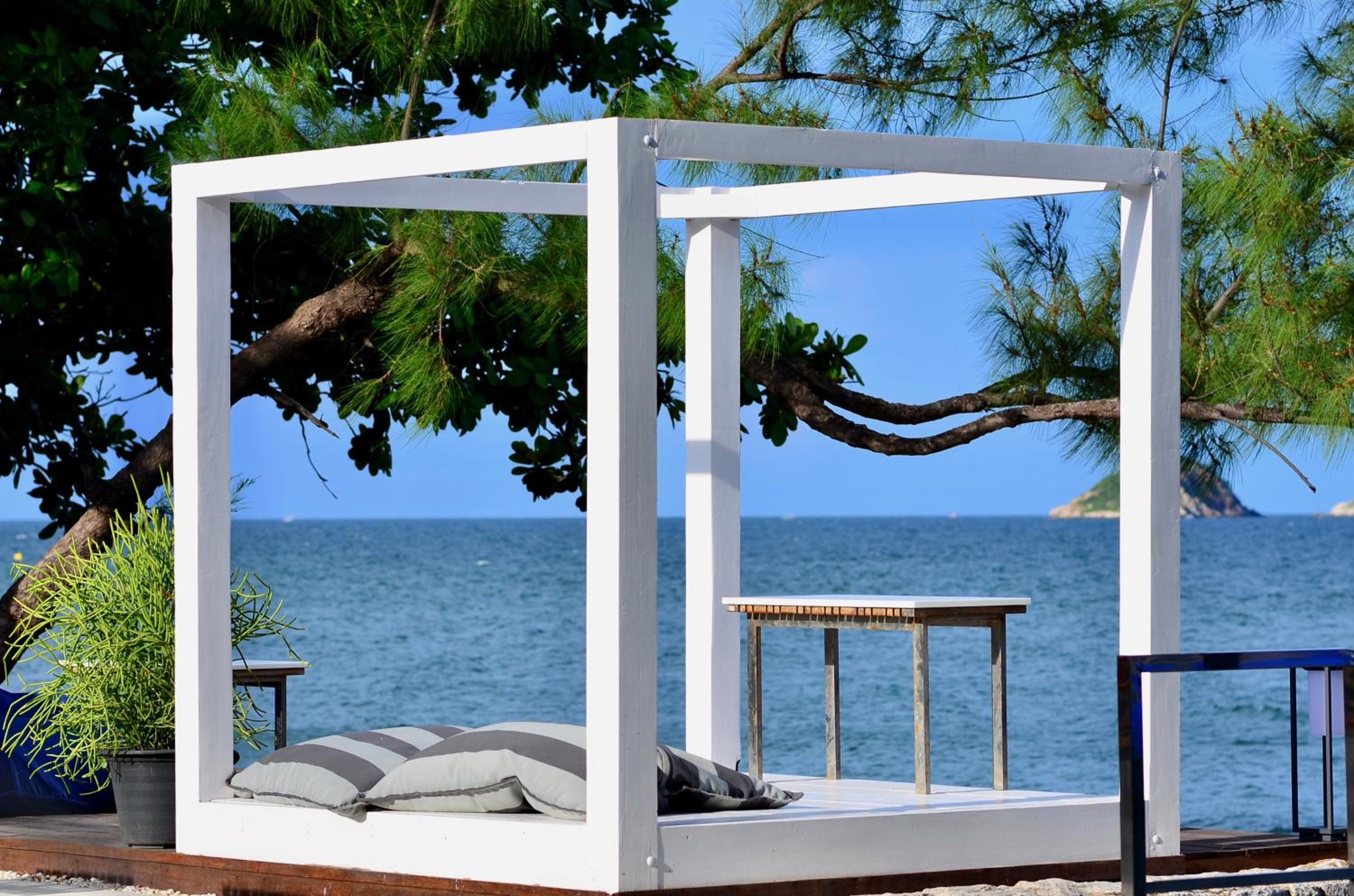 Sanae Beach Hua Hin