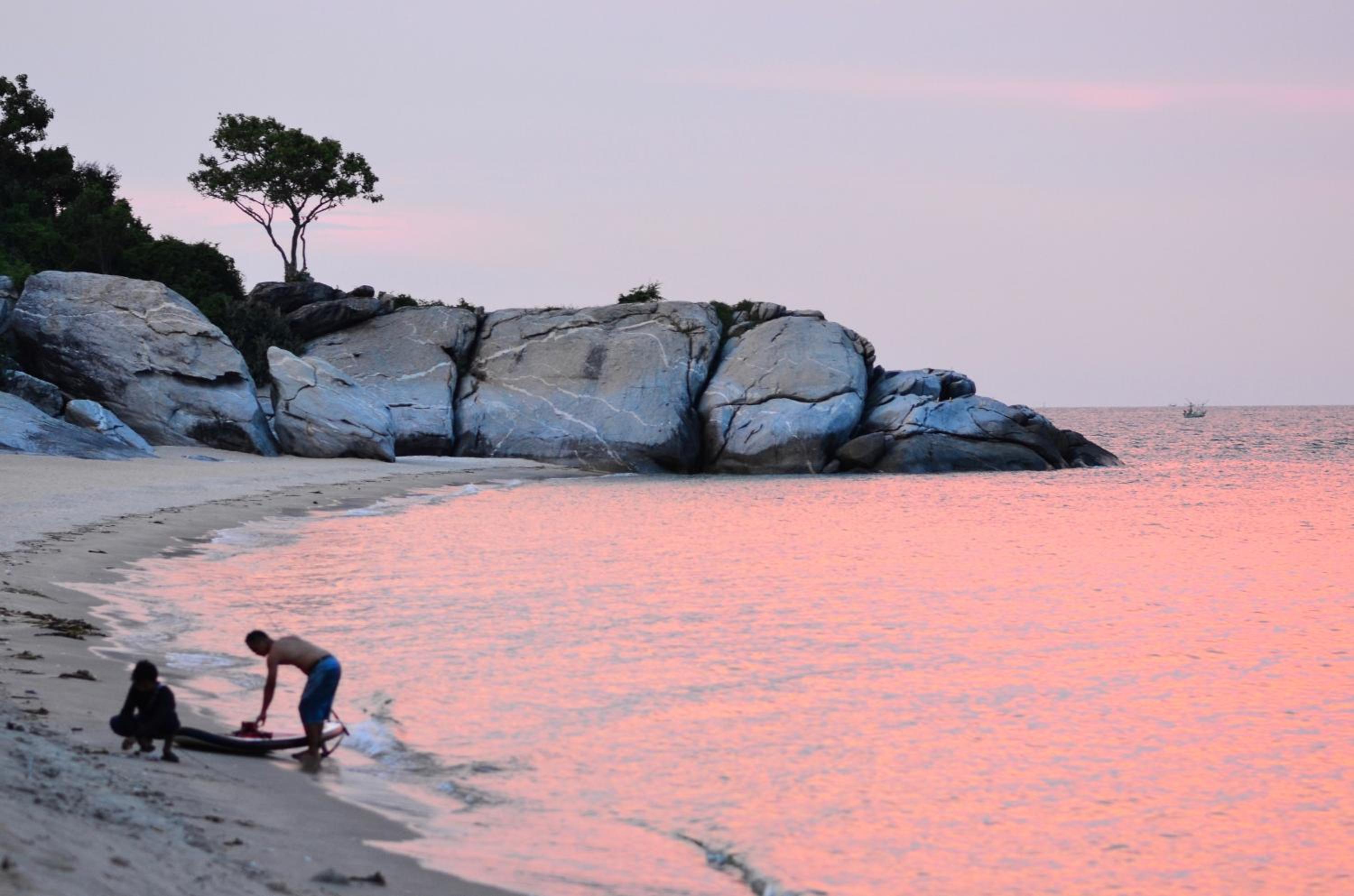 Sanae Beach Hua Hin
