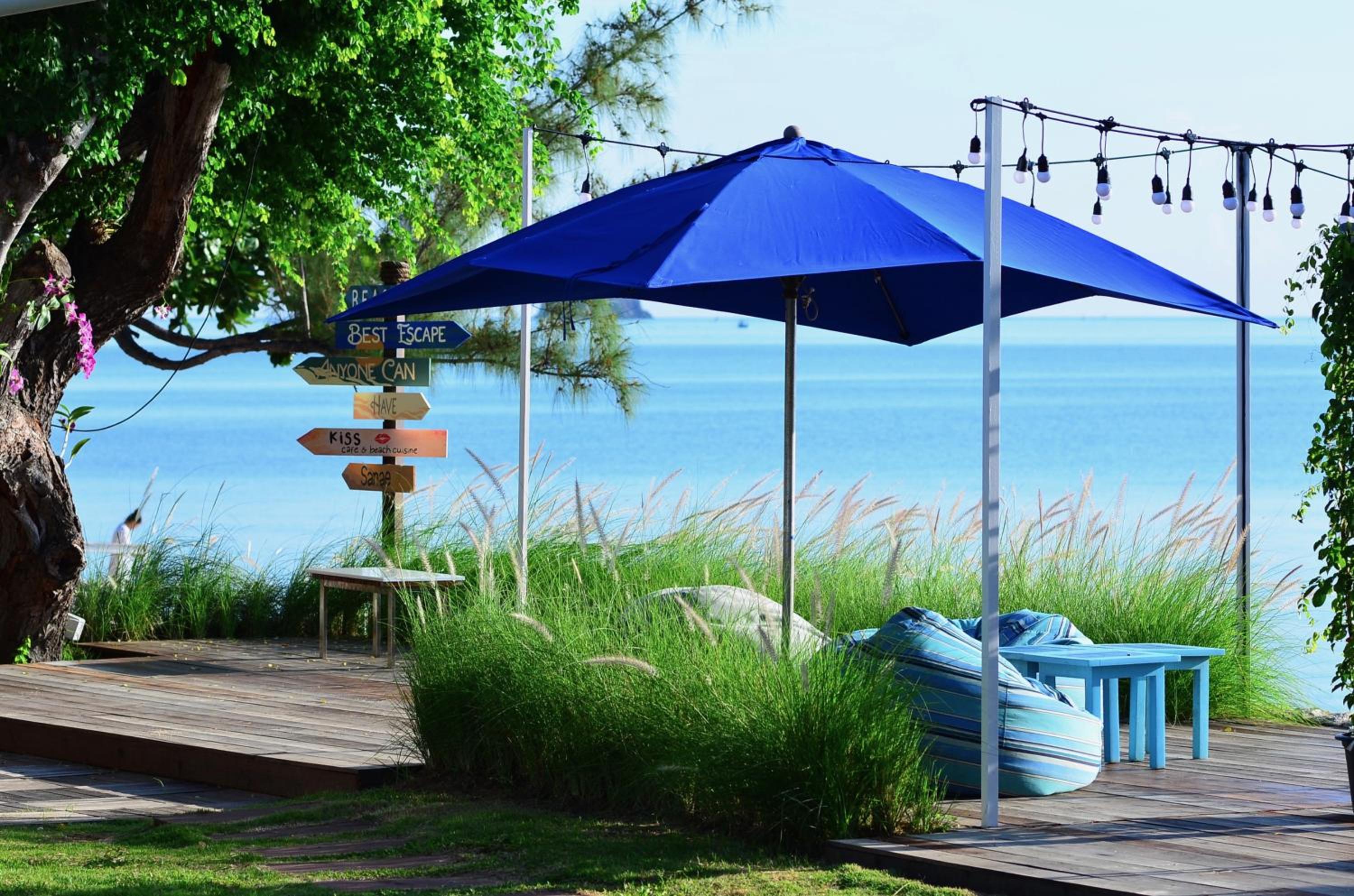 Sanae Beach Hua Hin