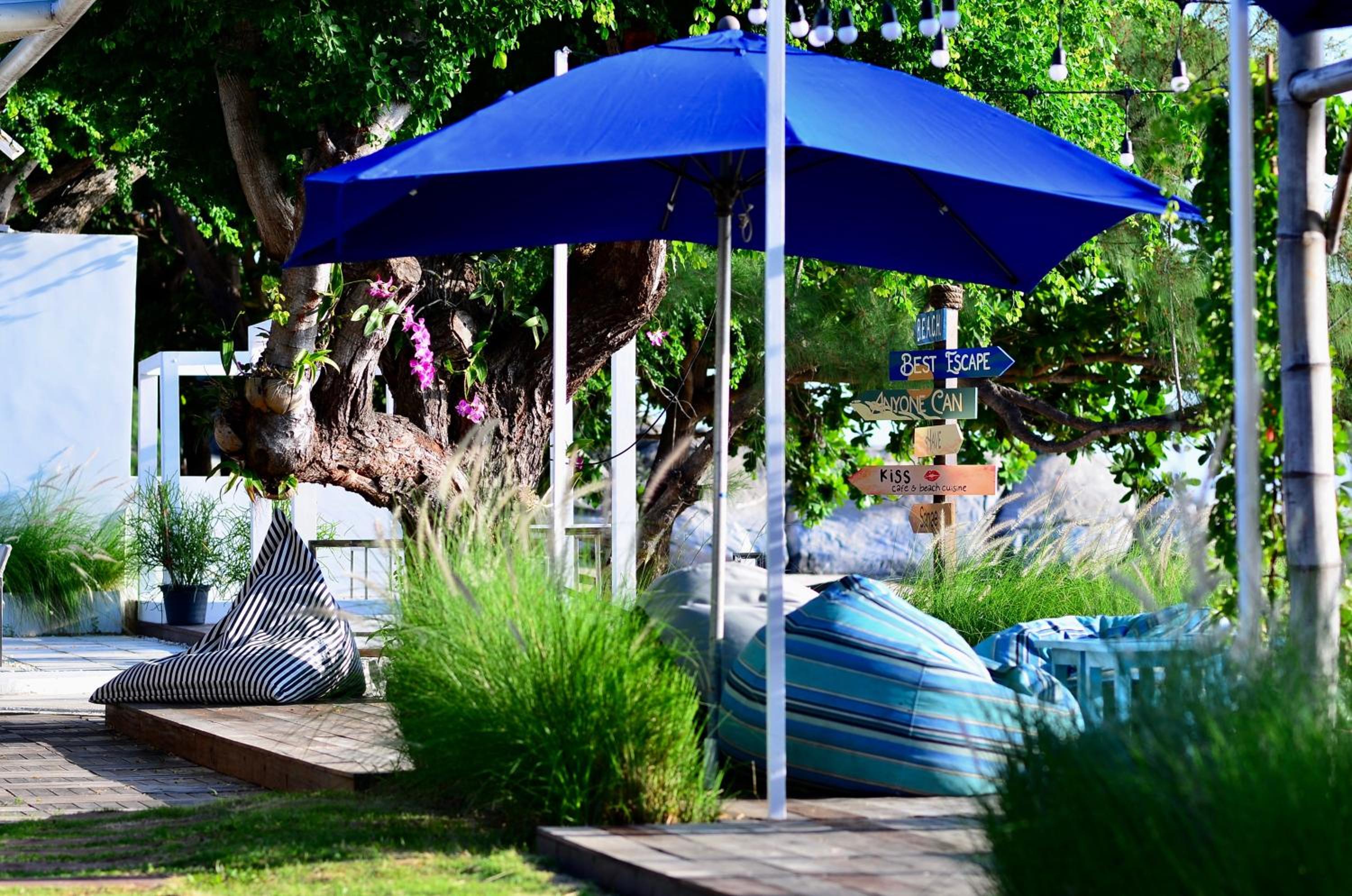 Sanae Beach Hua Hin