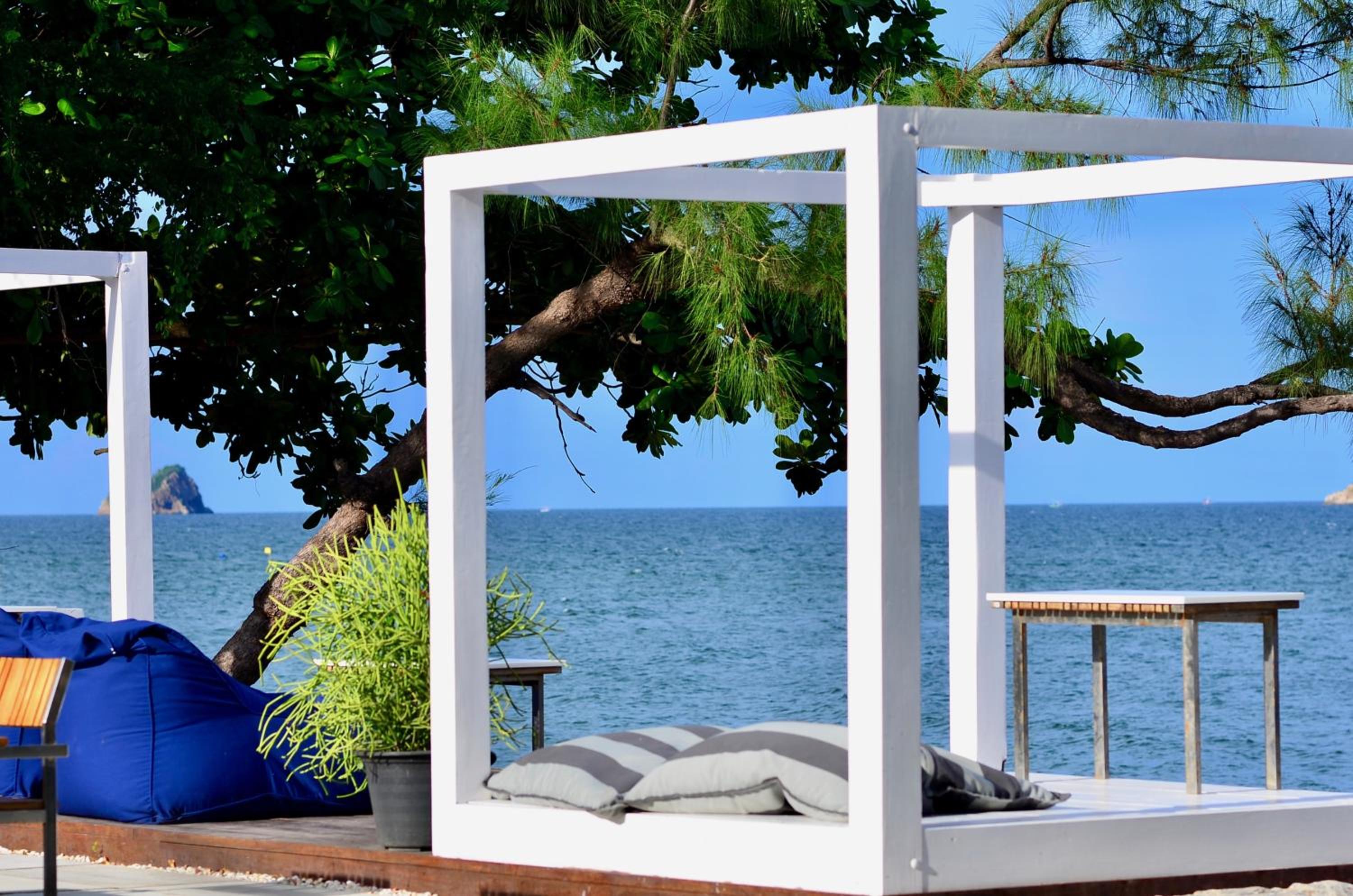 Sanae Beach Hua Hin