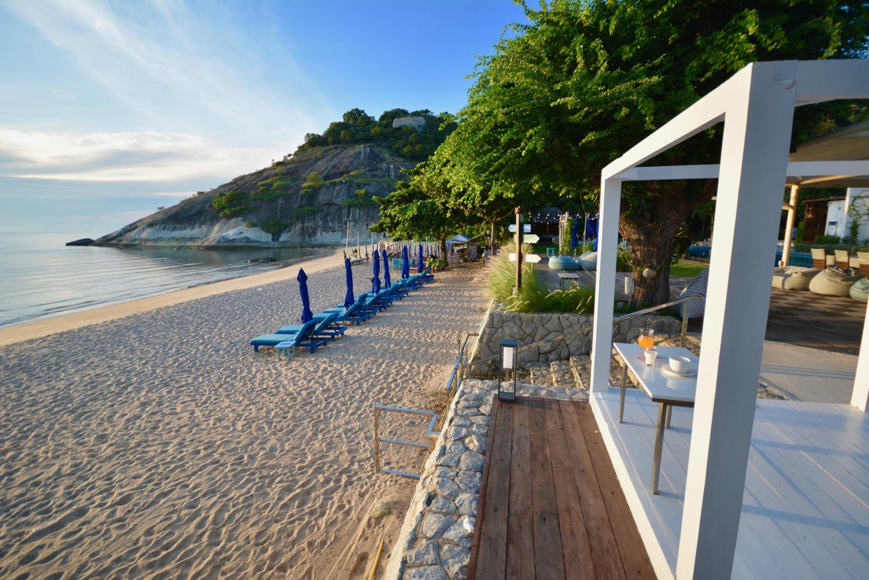 Sanae Beach Hua Hin