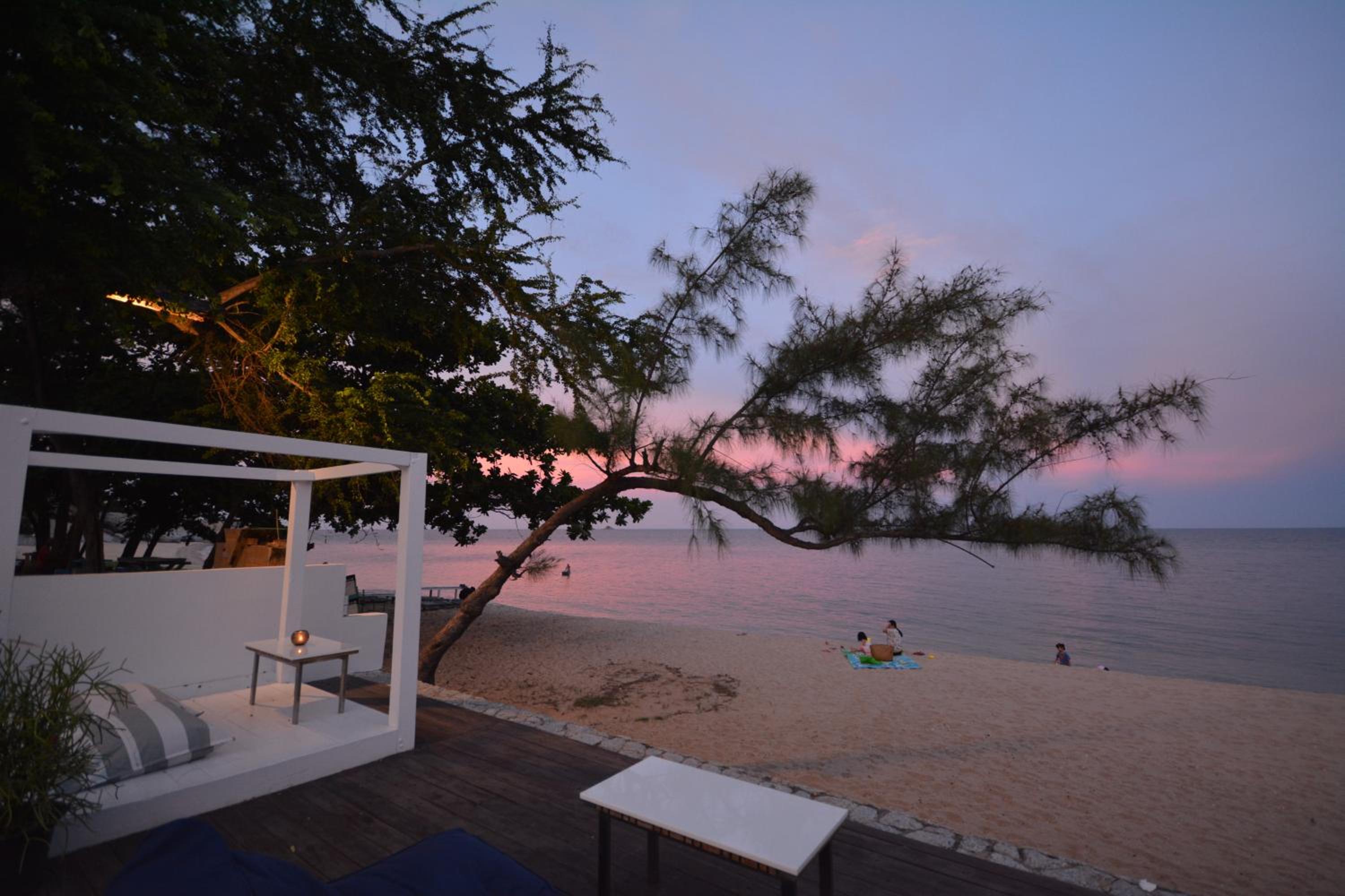 Sanae Beach Hua Hin