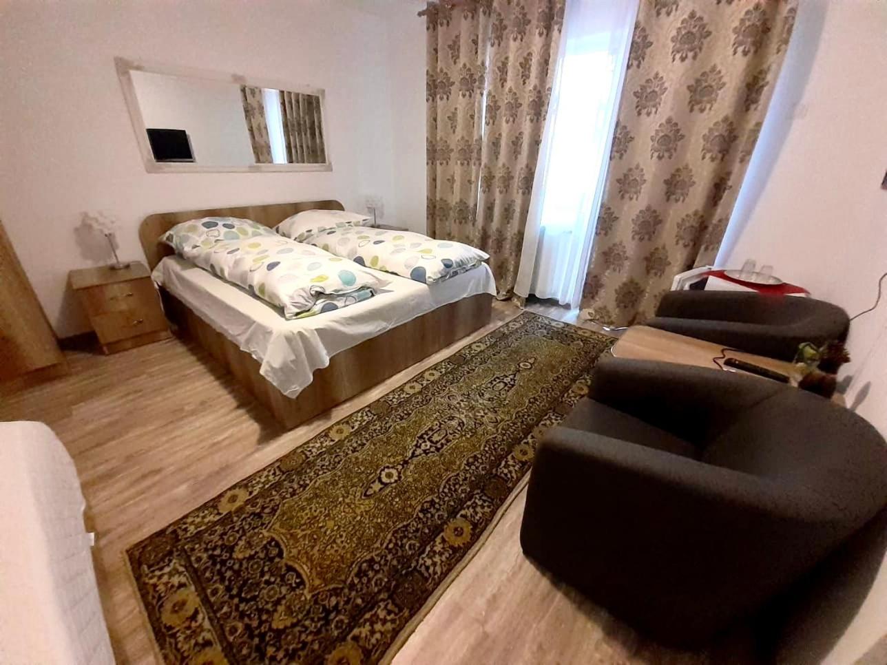 Pensiunea Casa Albă view 5