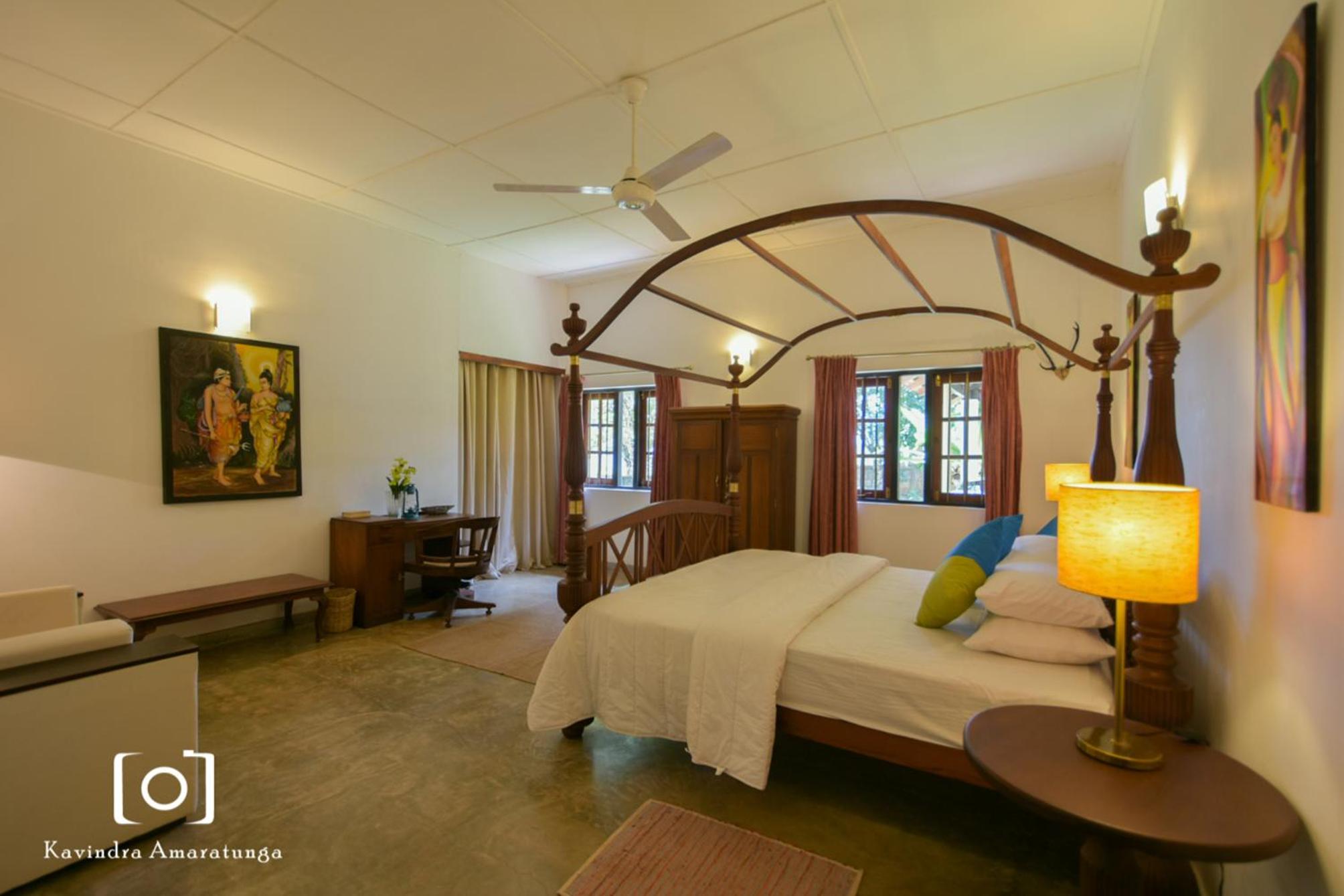 Captain's Bungalow, Kandy view 3