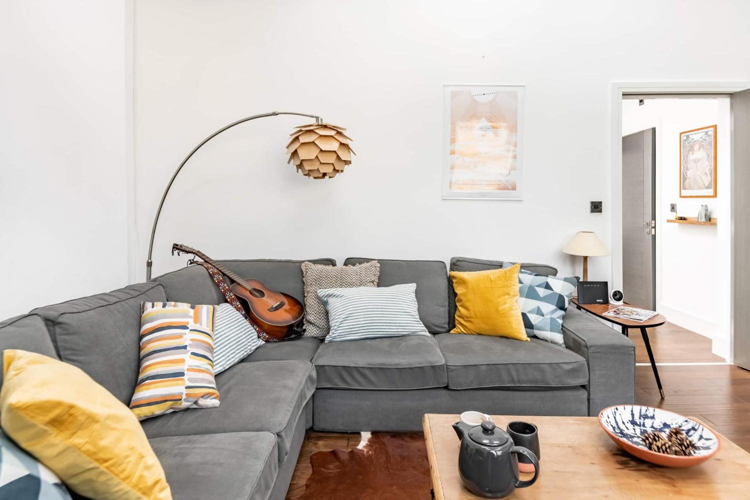 Loft Apartment in Historic Building in Quiet Central Setting view 4