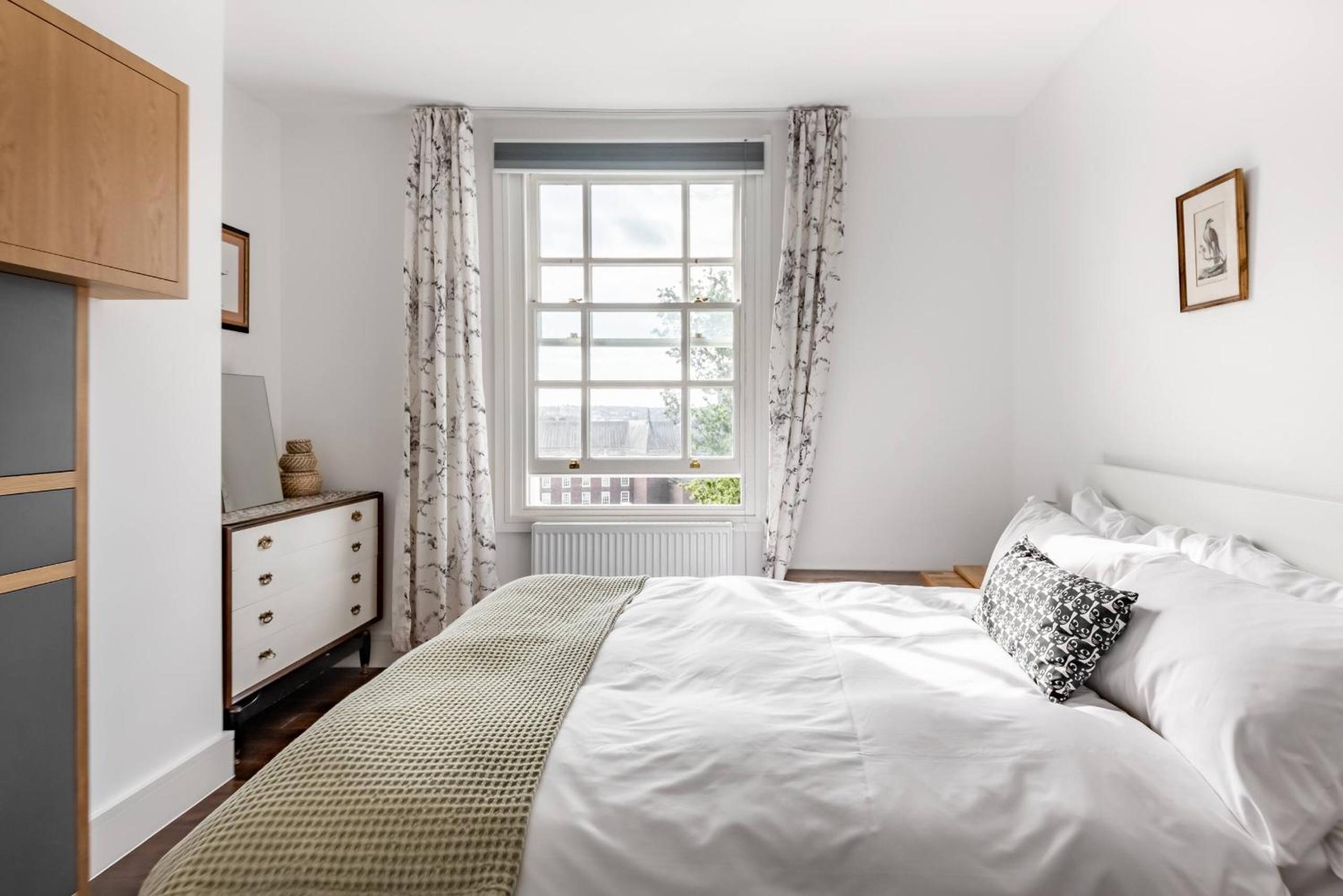Loft Apartment in Historic Building in Quiet Central Setting view 2