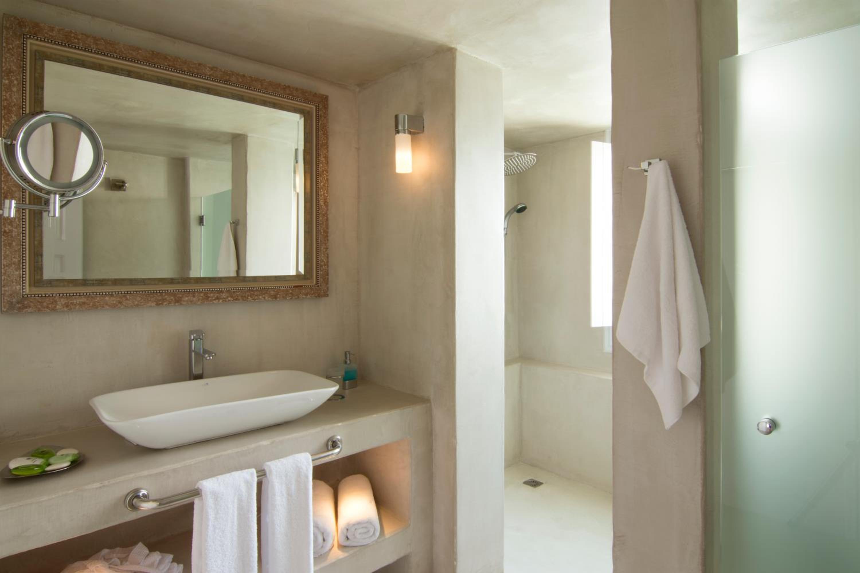 Santorini Secret Suites & Spa 47