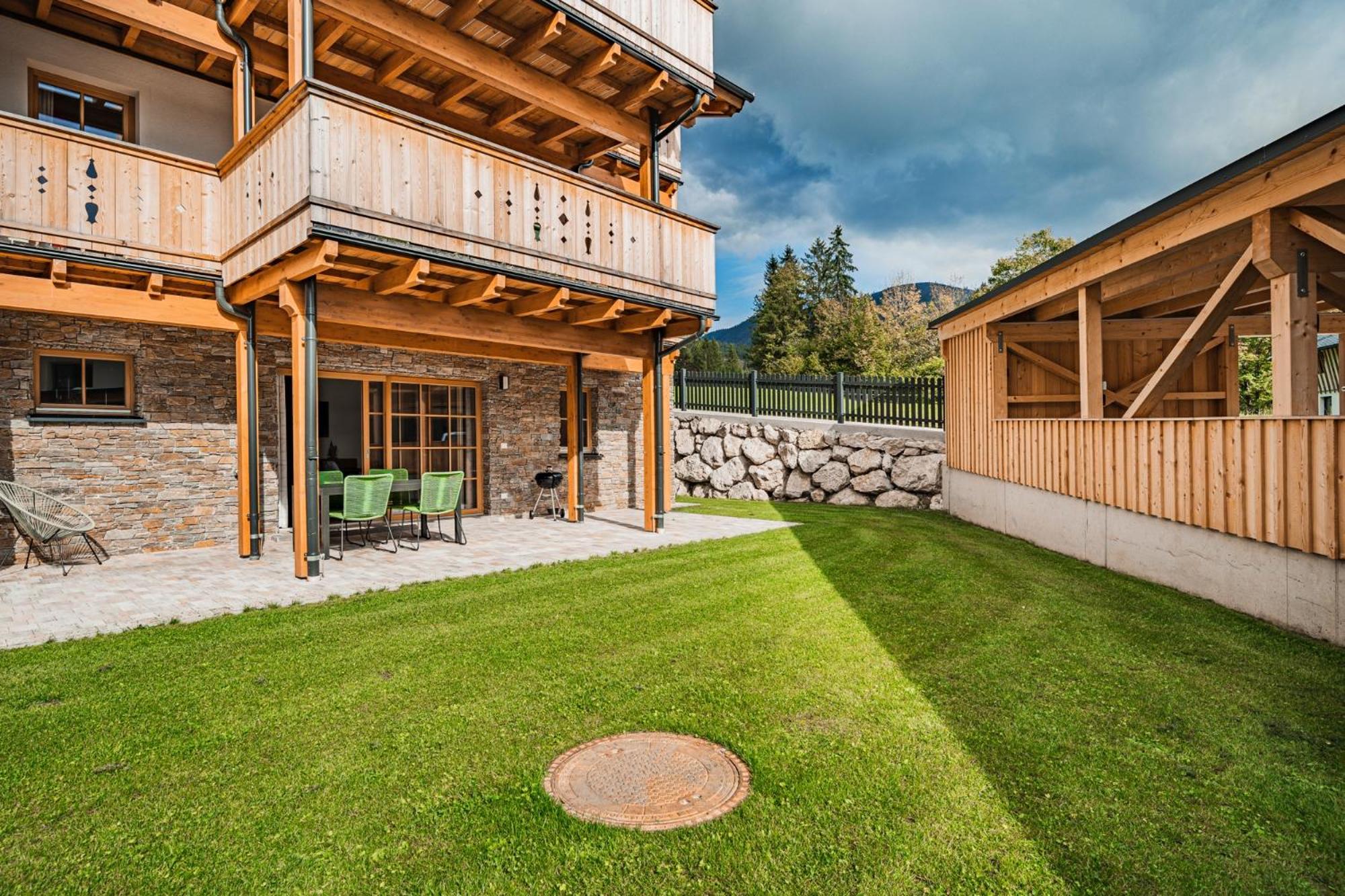 Dachstein West Apartments