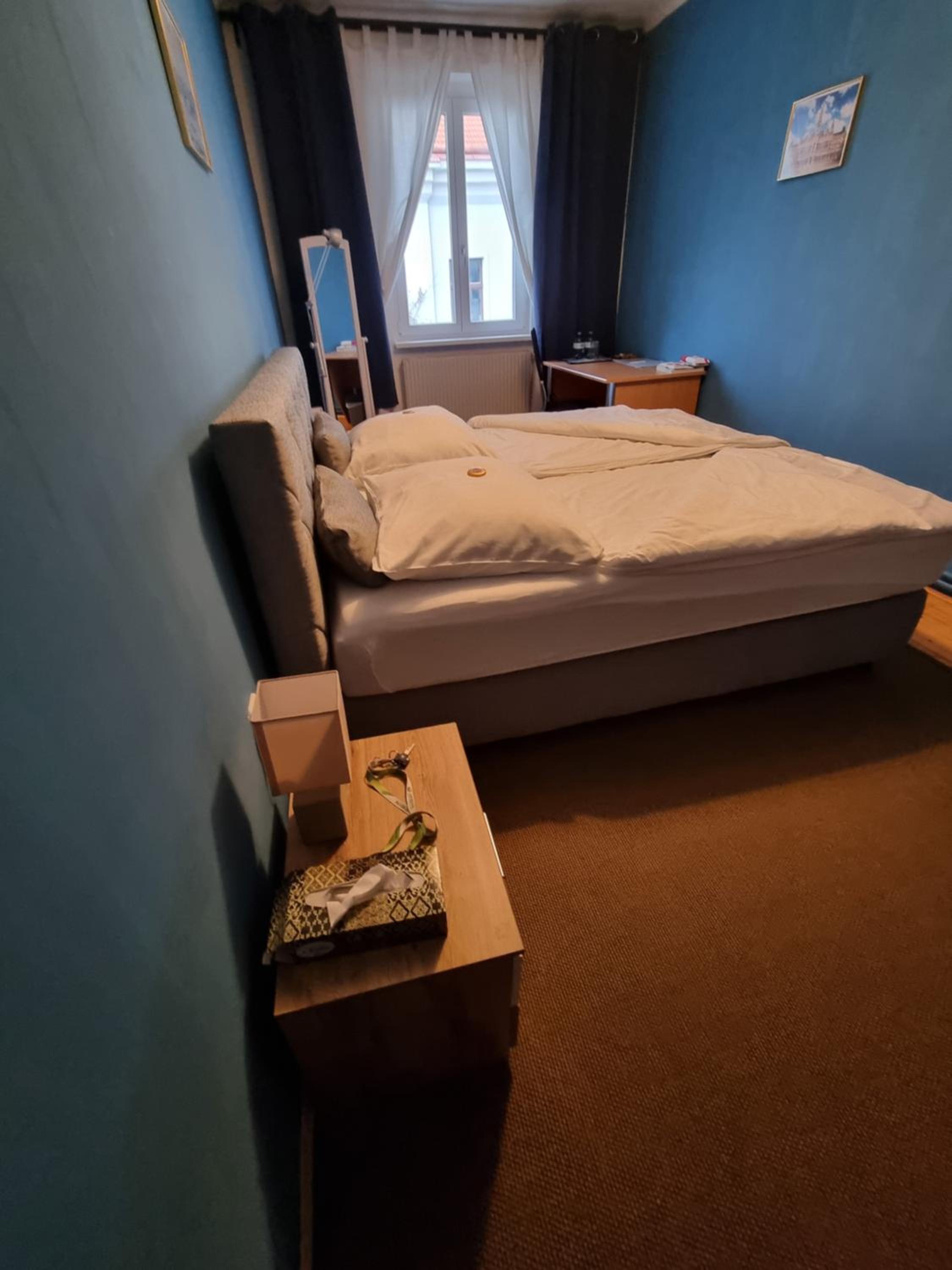 Vienna Center,private zimmer, !